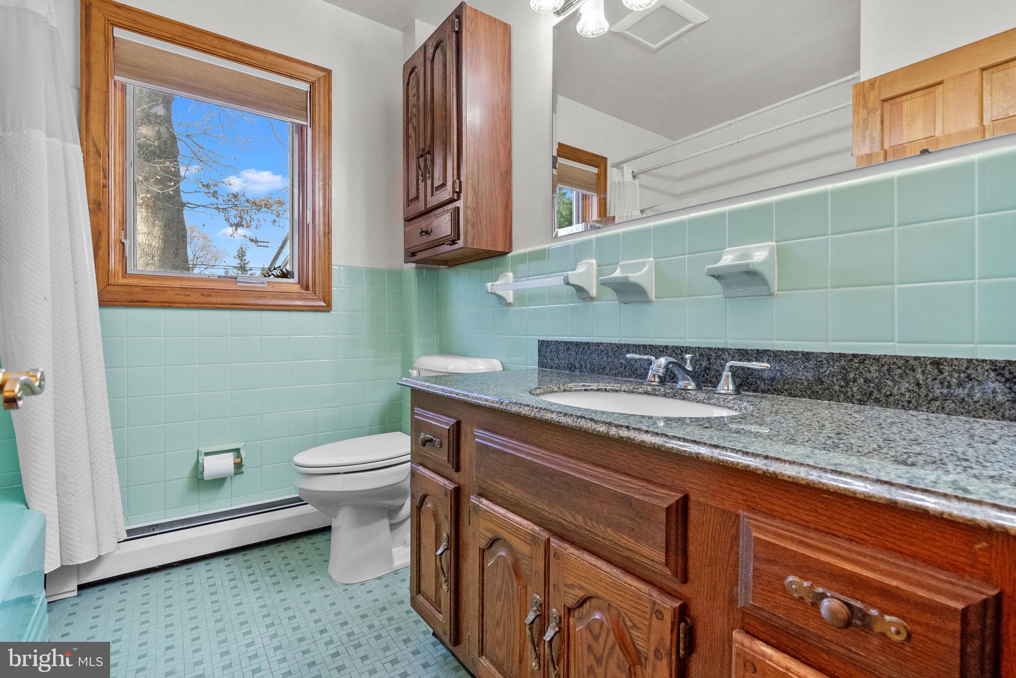 DAVISVILLE - Residential