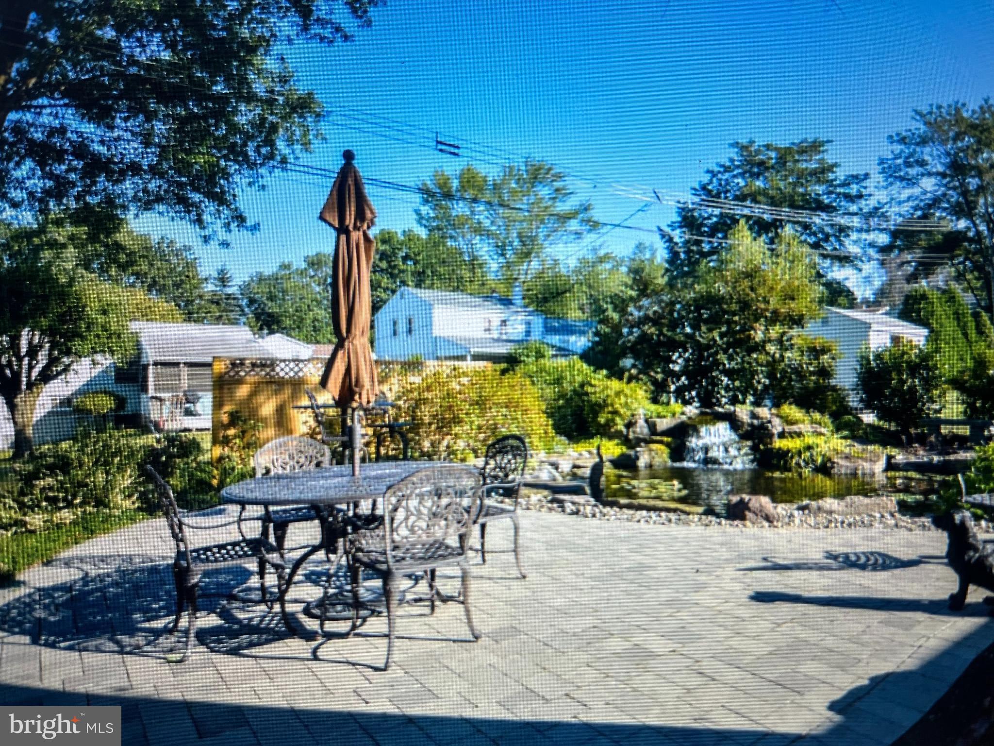 DAVISVILLE - Residential