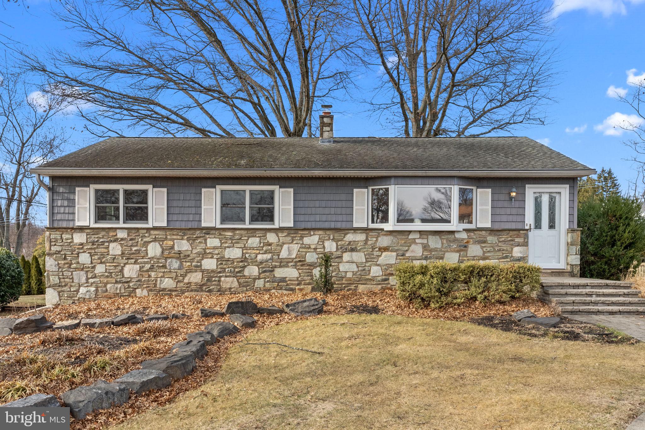 DAVISVILLE - Residential