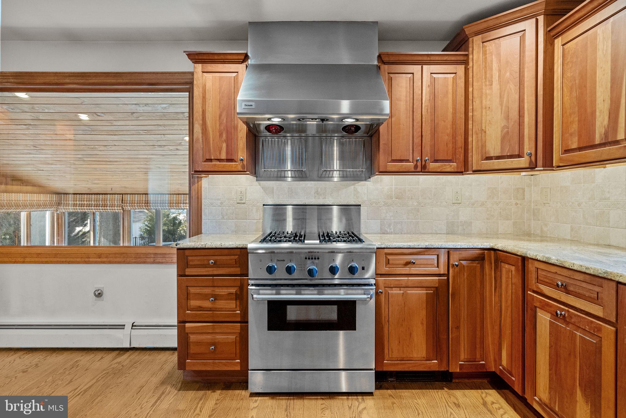 DAVISVILLE - Residential