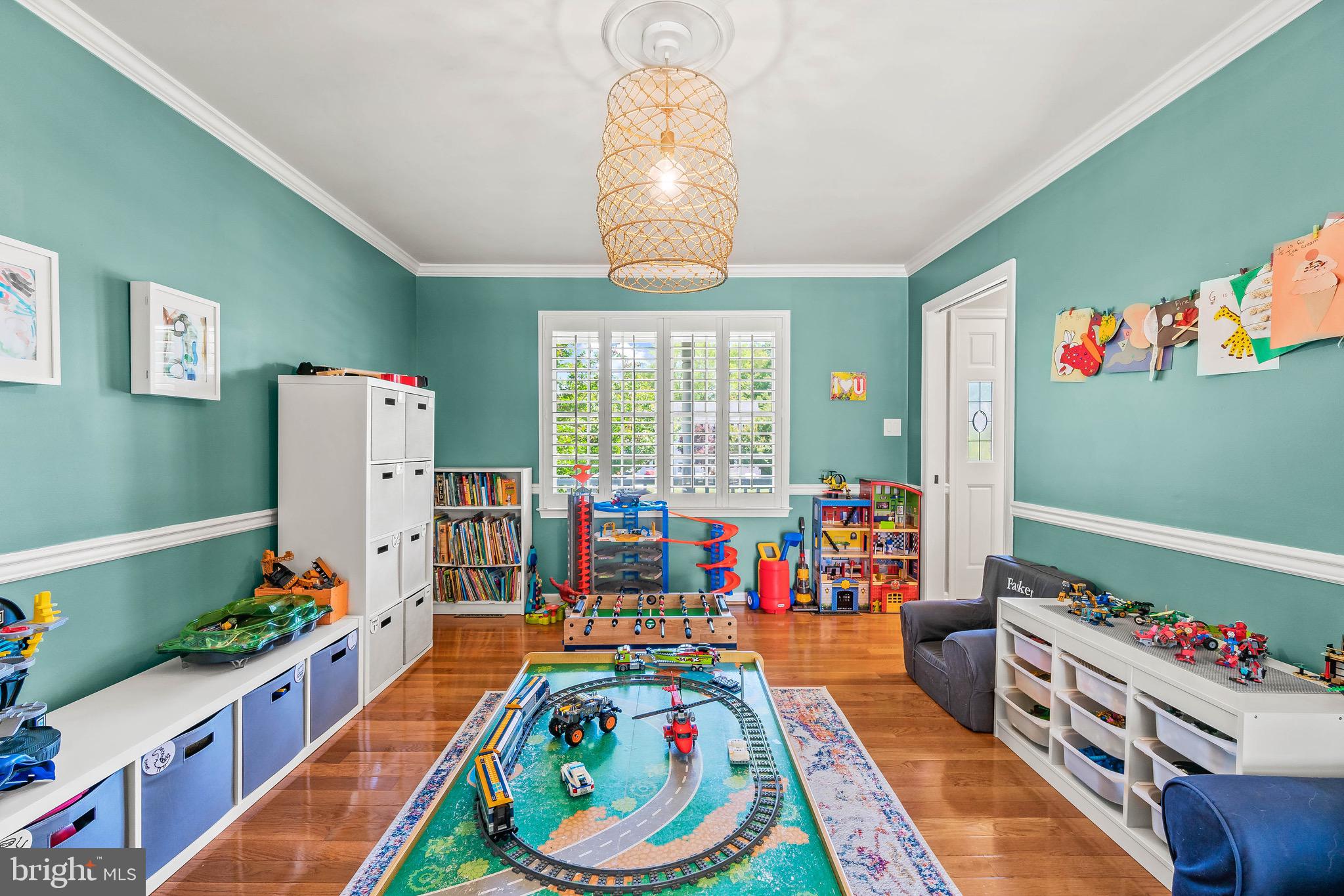 WOODLAWN - Residential