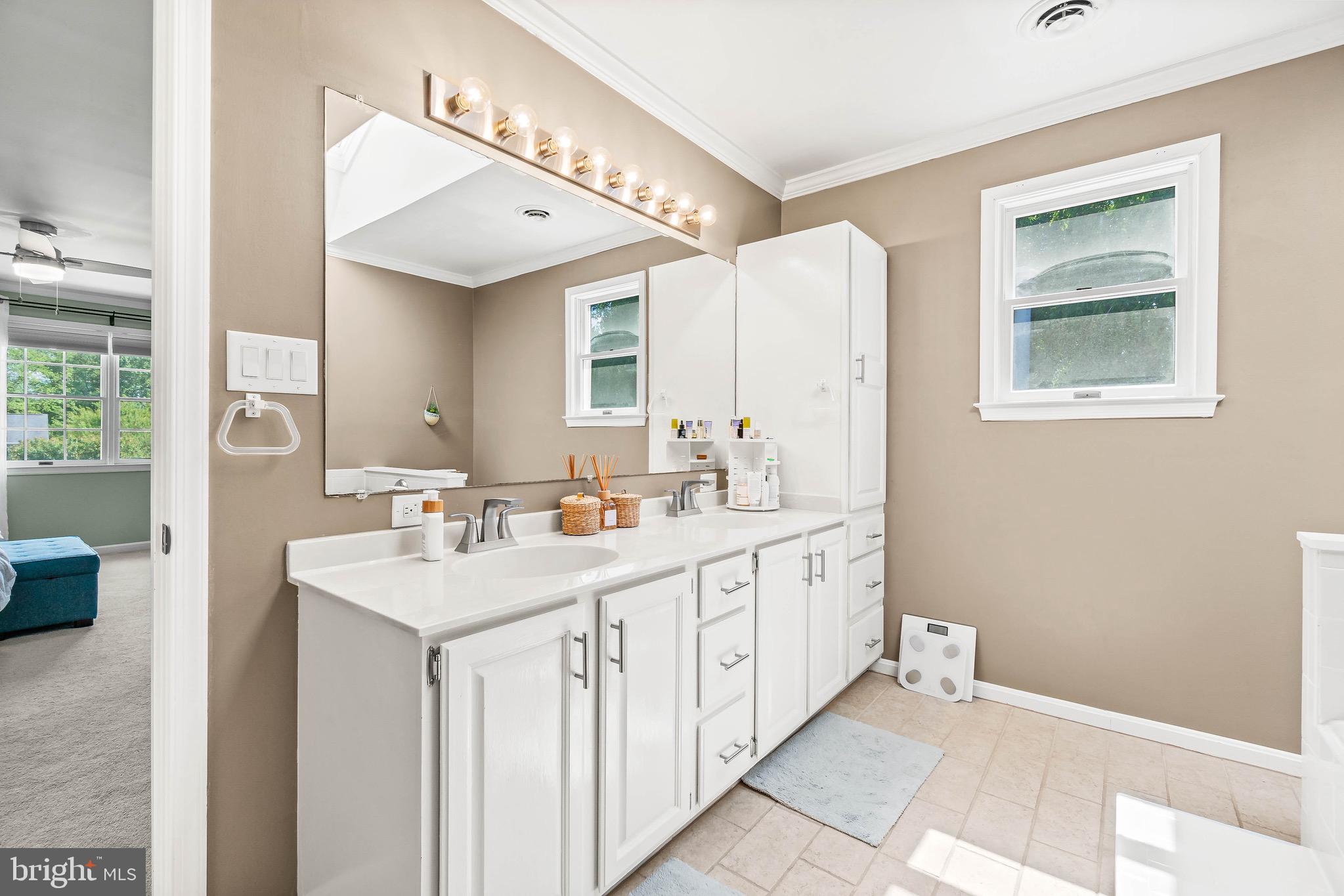 WOODLAWN - Residential