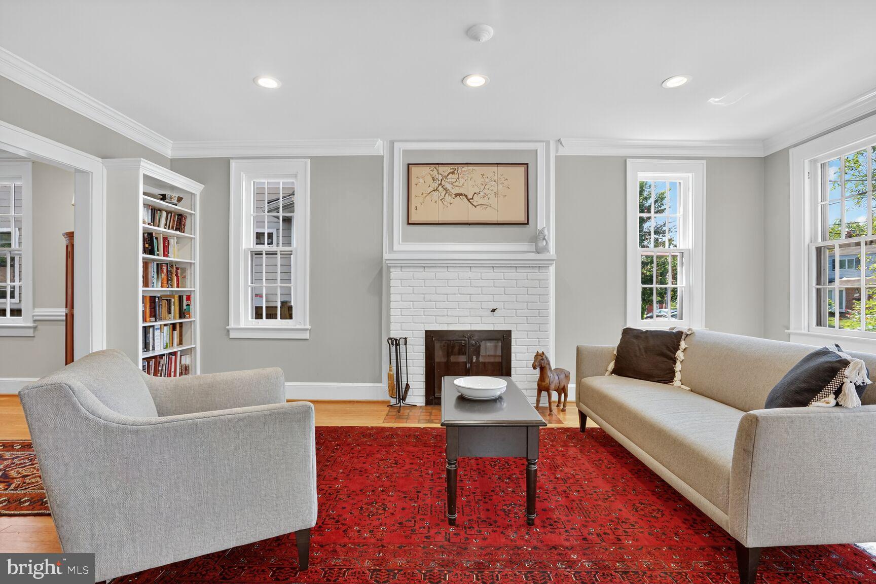 LEEWAY GARDENS - Residential