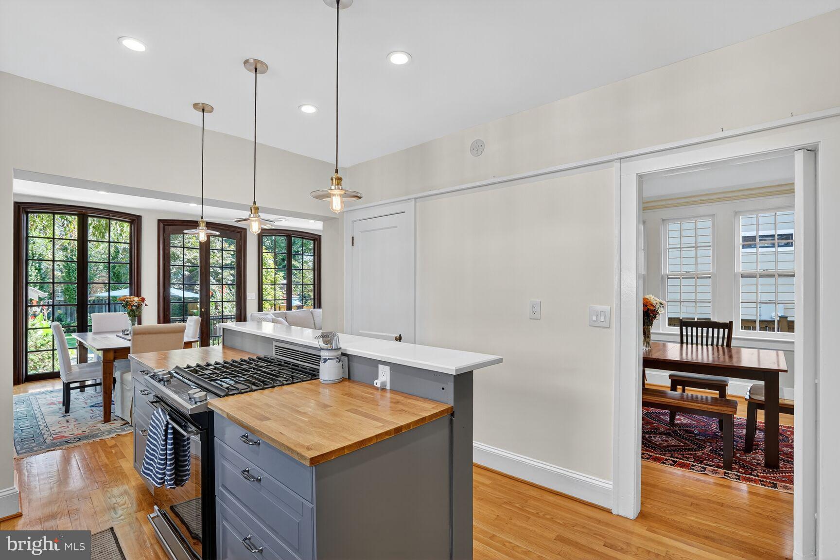 LEEWAY GARDENS - Residential