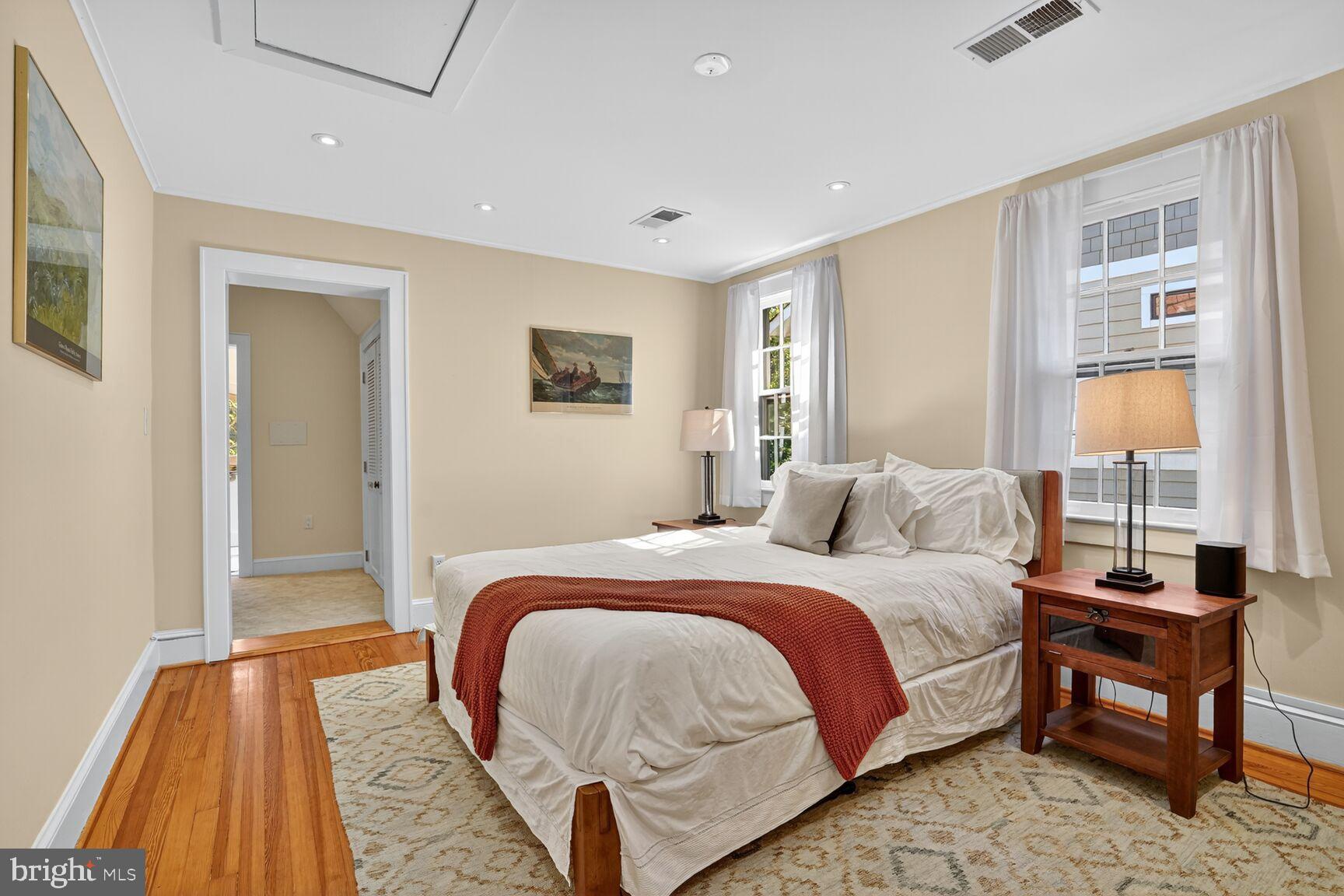 LEEWAY GARDENS - Residential