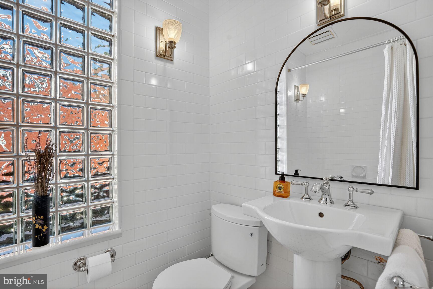 LEEWAY GARDENS - Residential