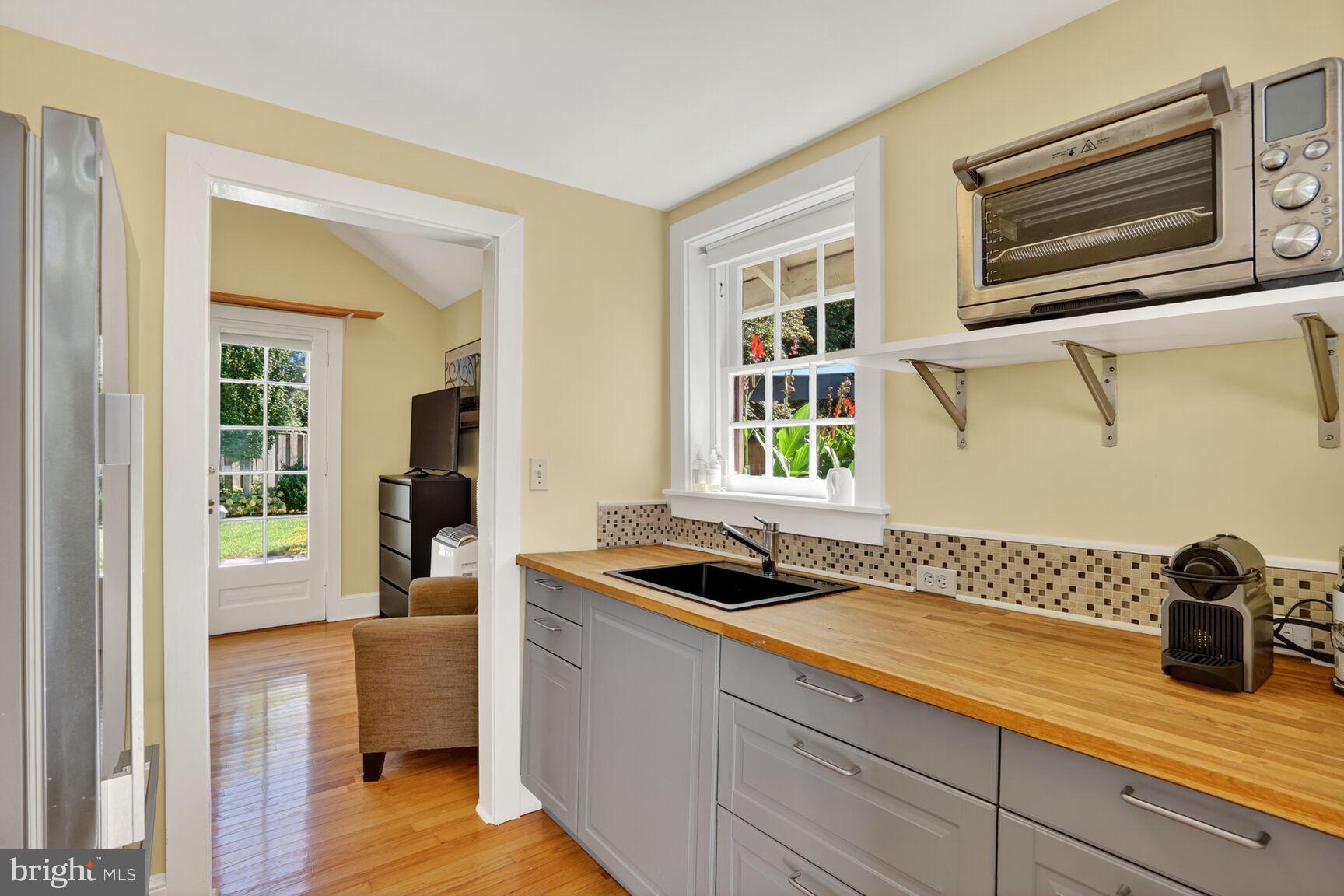 LEEWAY GARDENS - Residential