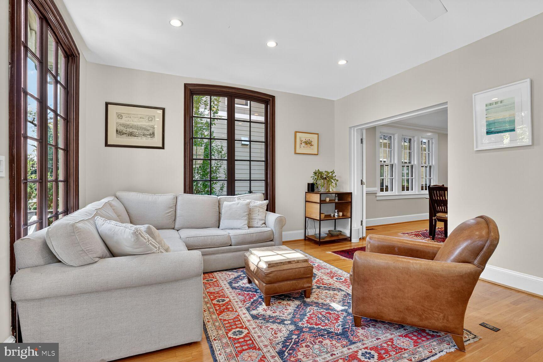 LEEWAY GARDENS - Residential