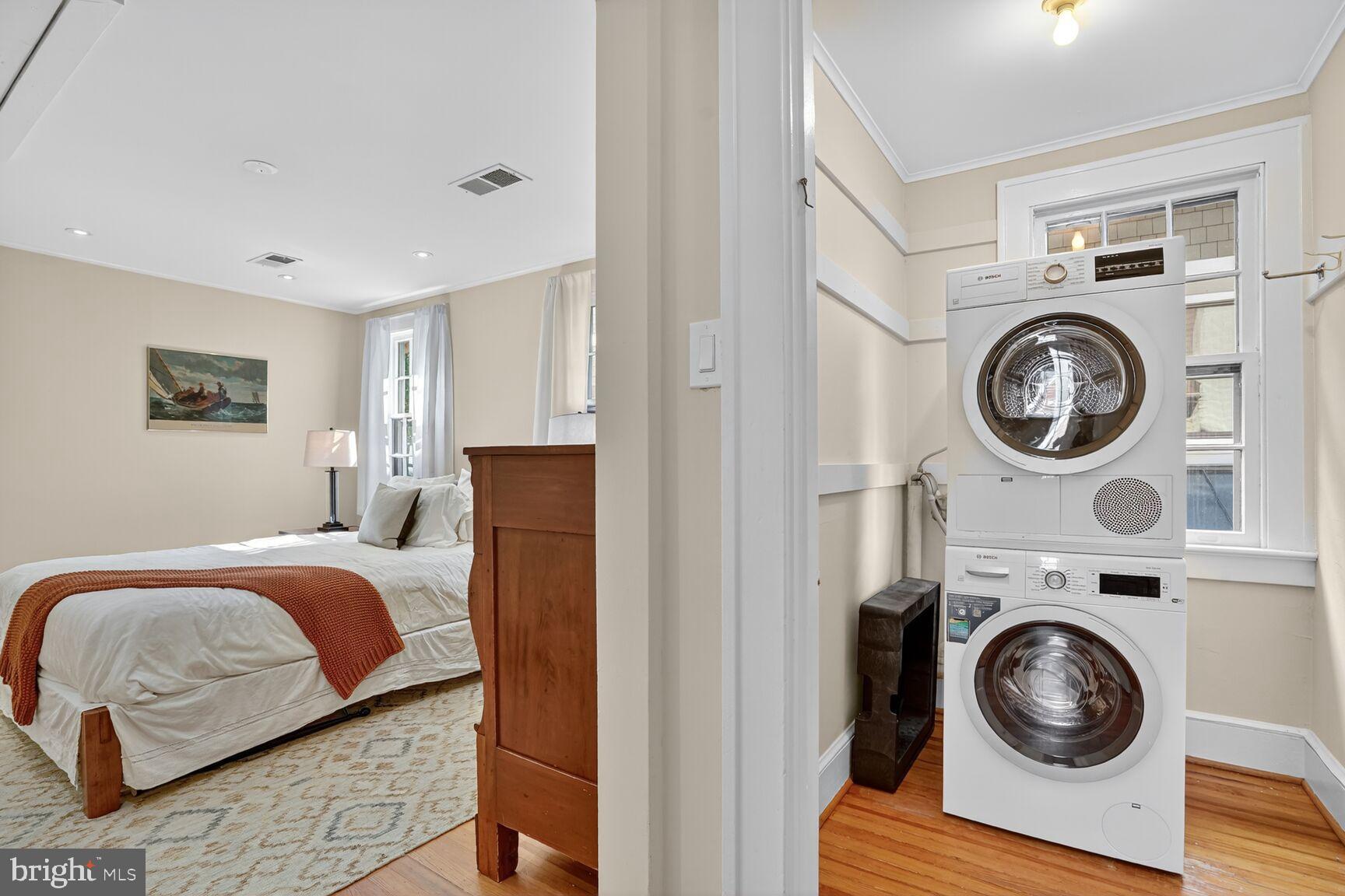 LEEWAY GARDENS - Residential