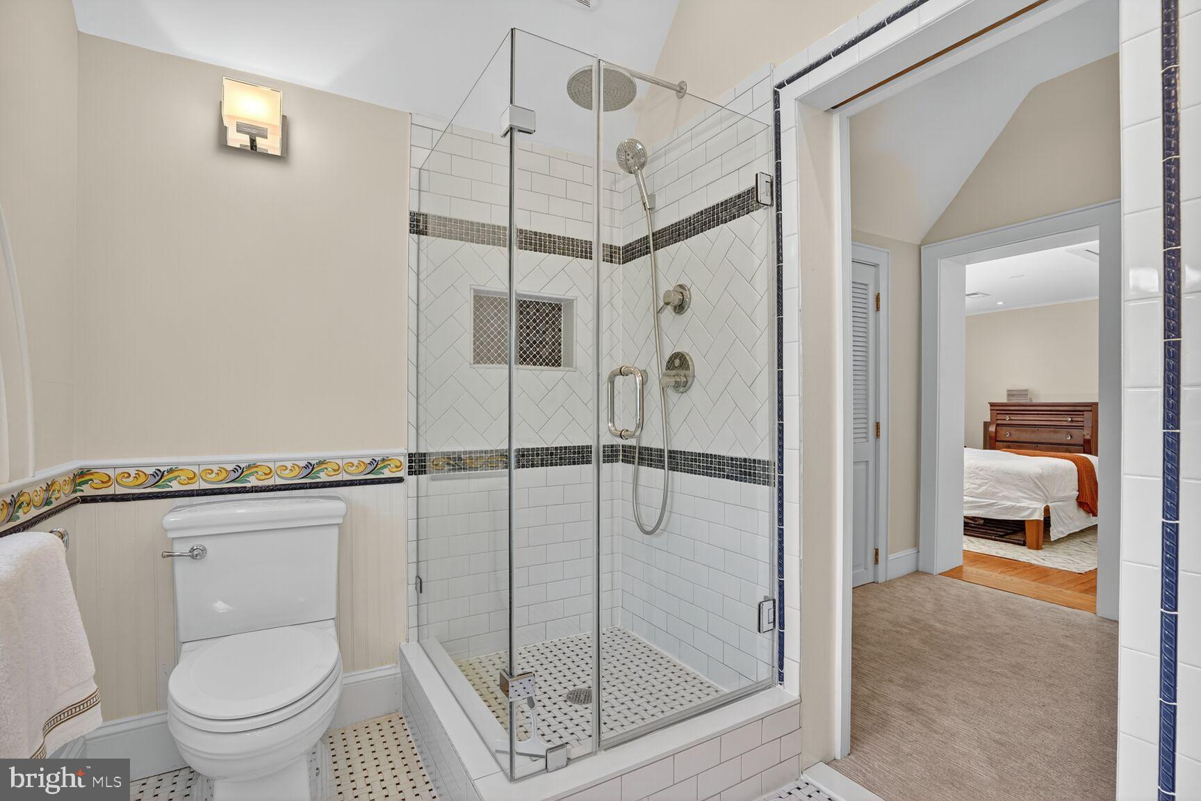 LEEWAY GARDENS - Residential