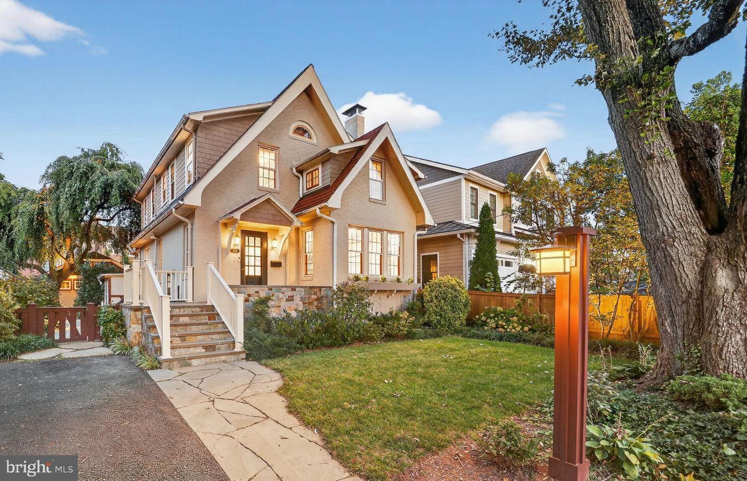 LEEWAY GARDENS - Residential