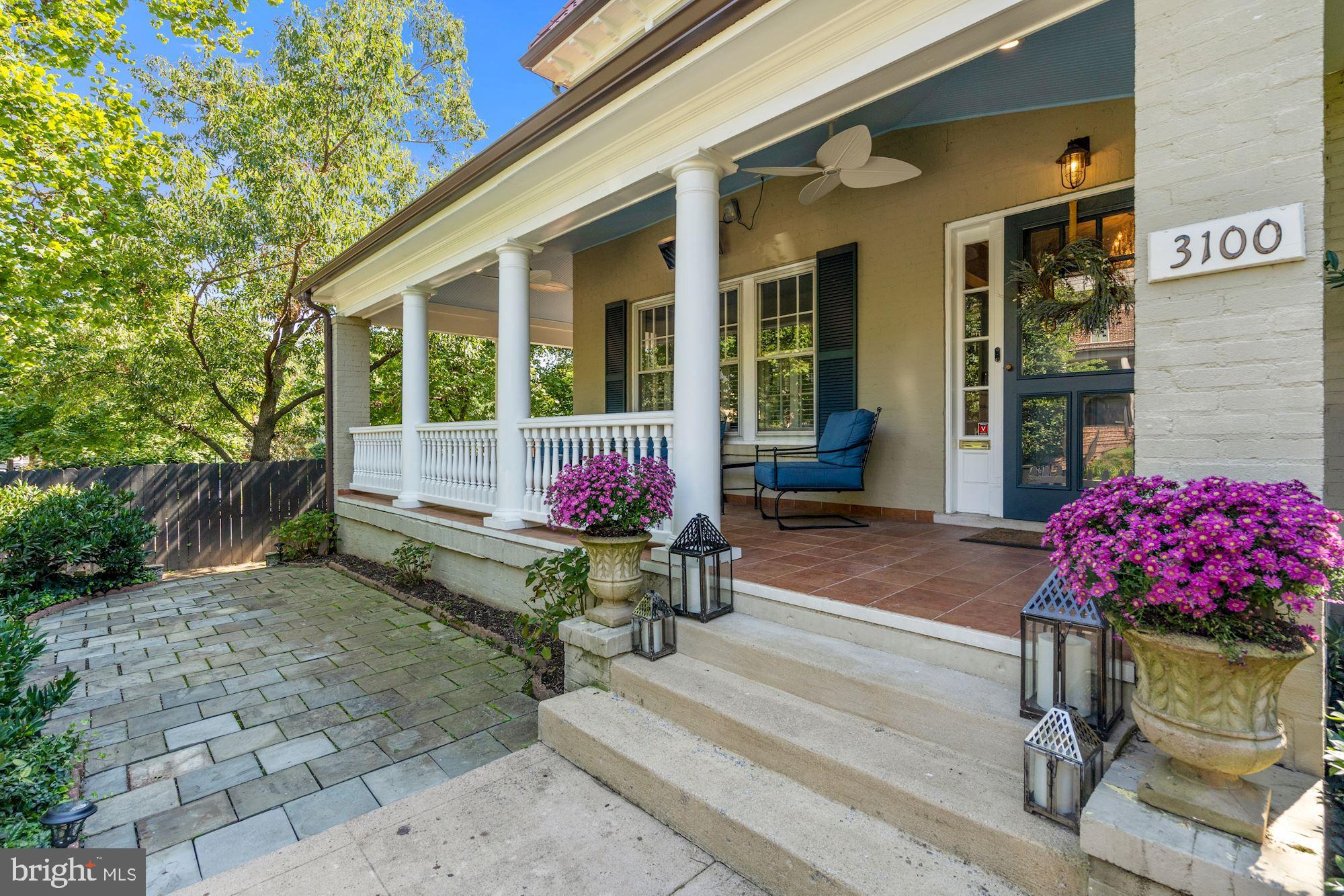WOODLEY PARK - Residential
