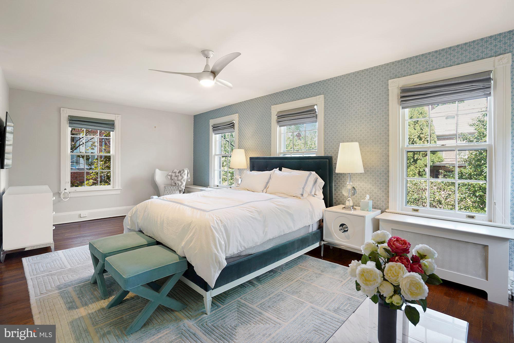 WOODLEY PARK - Residential