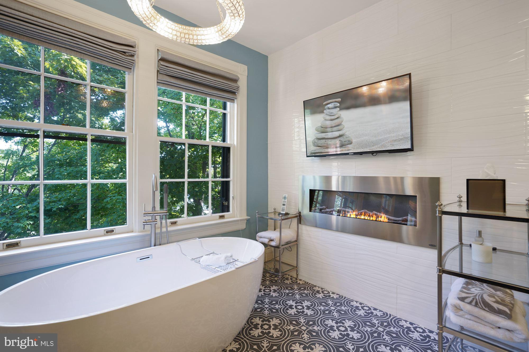 WOODLEY PARK - Residential