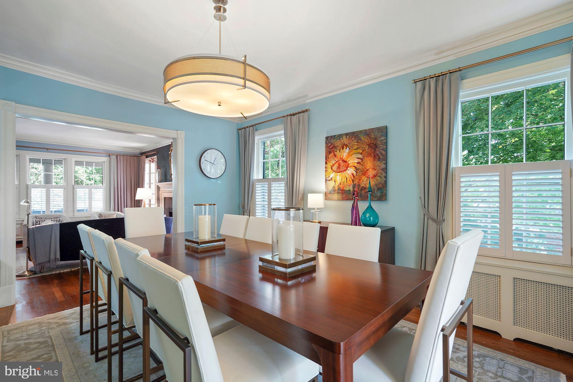 WOODLEY PARK - Residential