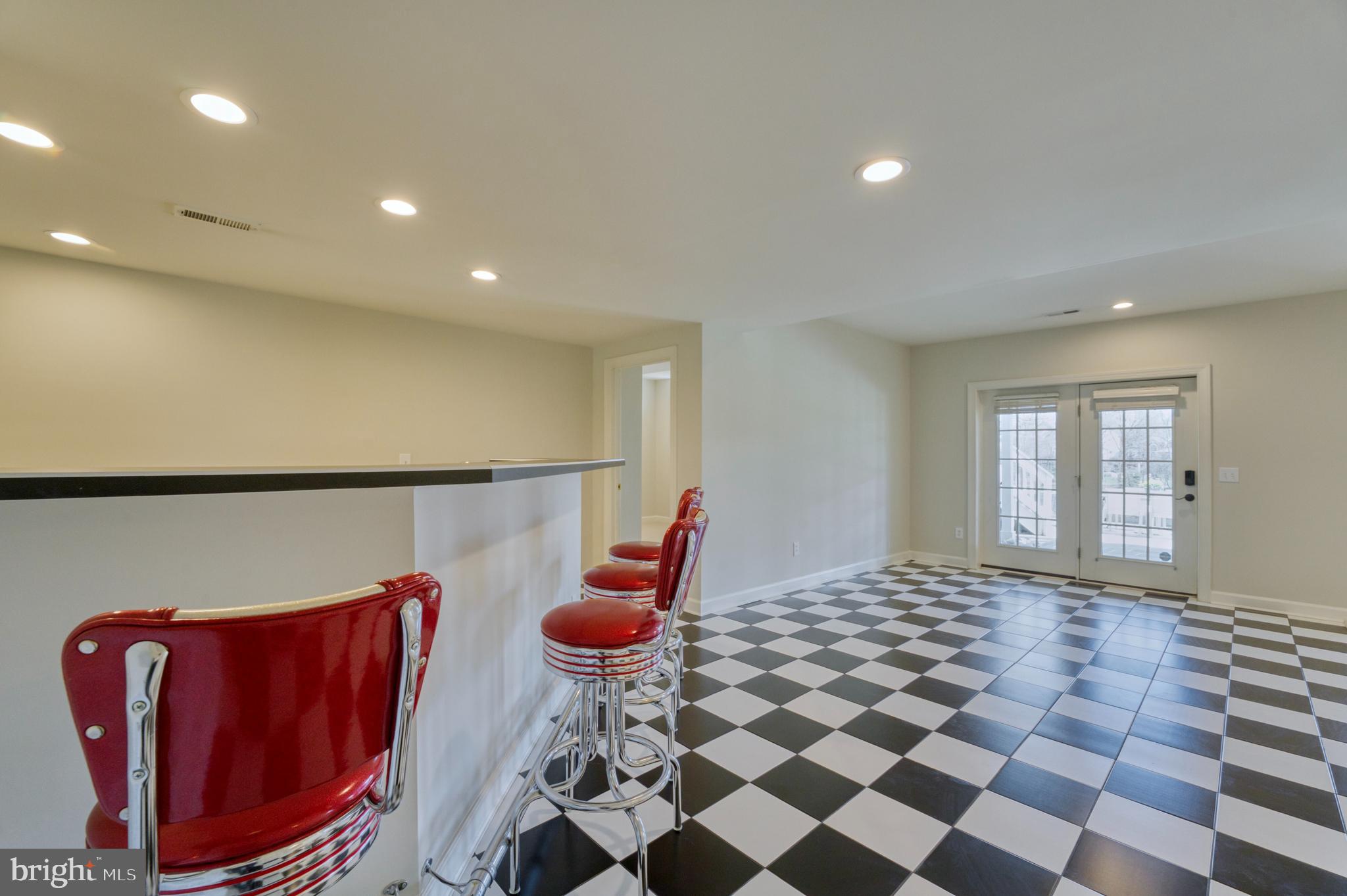 RIVER CREEK - Residential