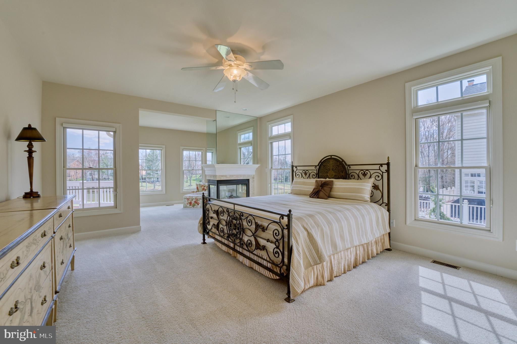 RIVER CREEK - Residential