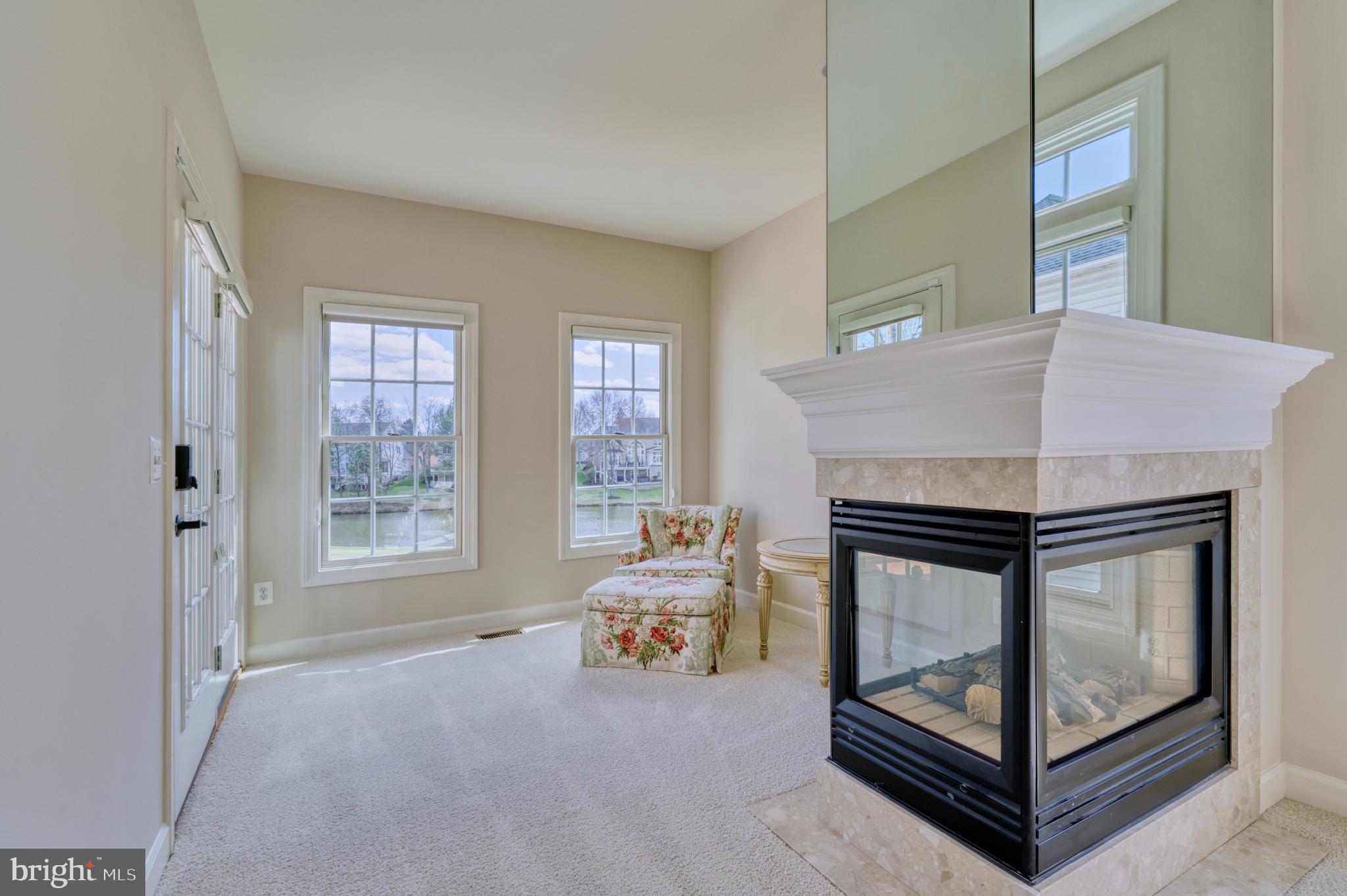 RIVER CREEK - Residential