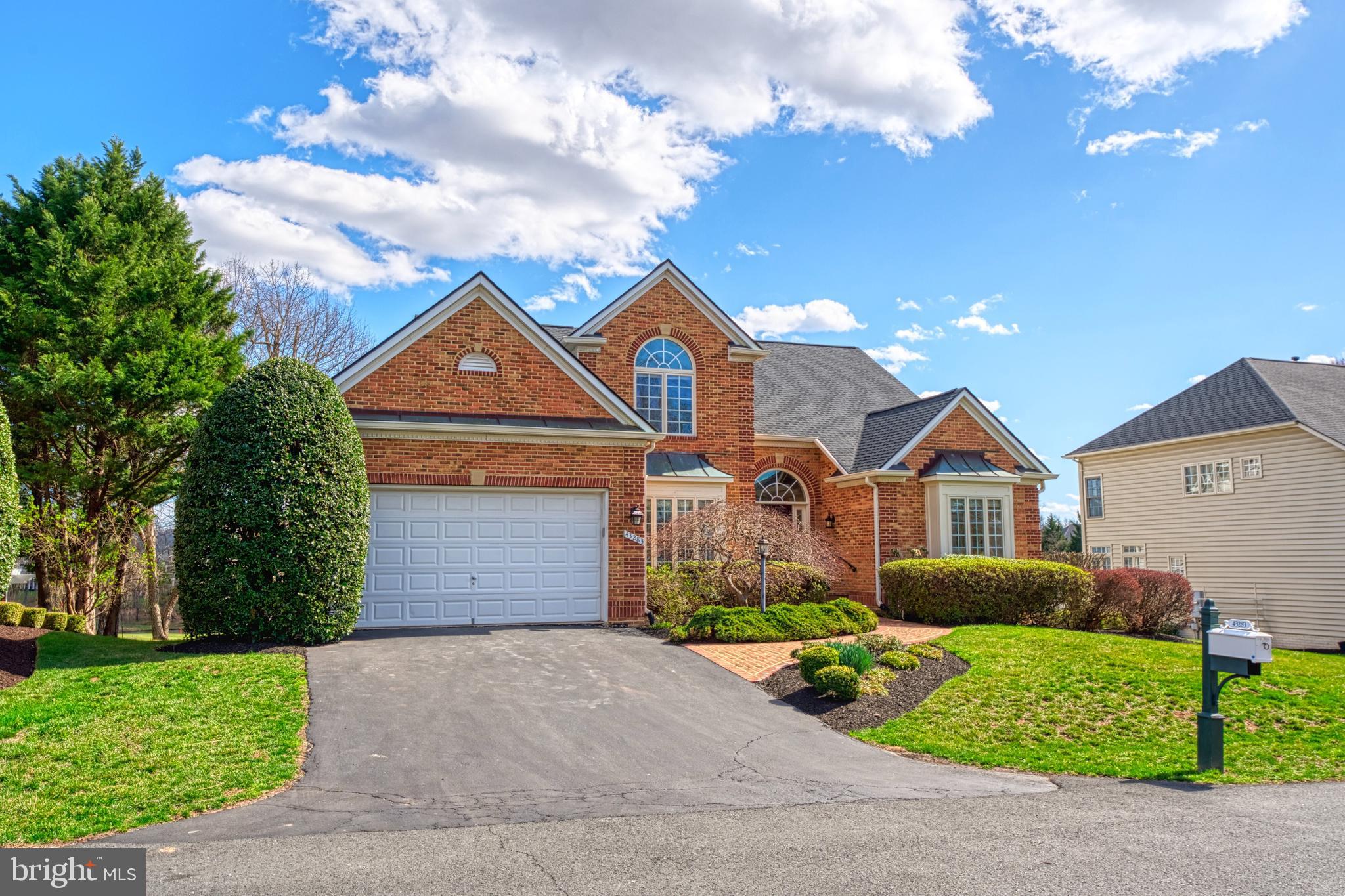 RIVER CREEK - Residential