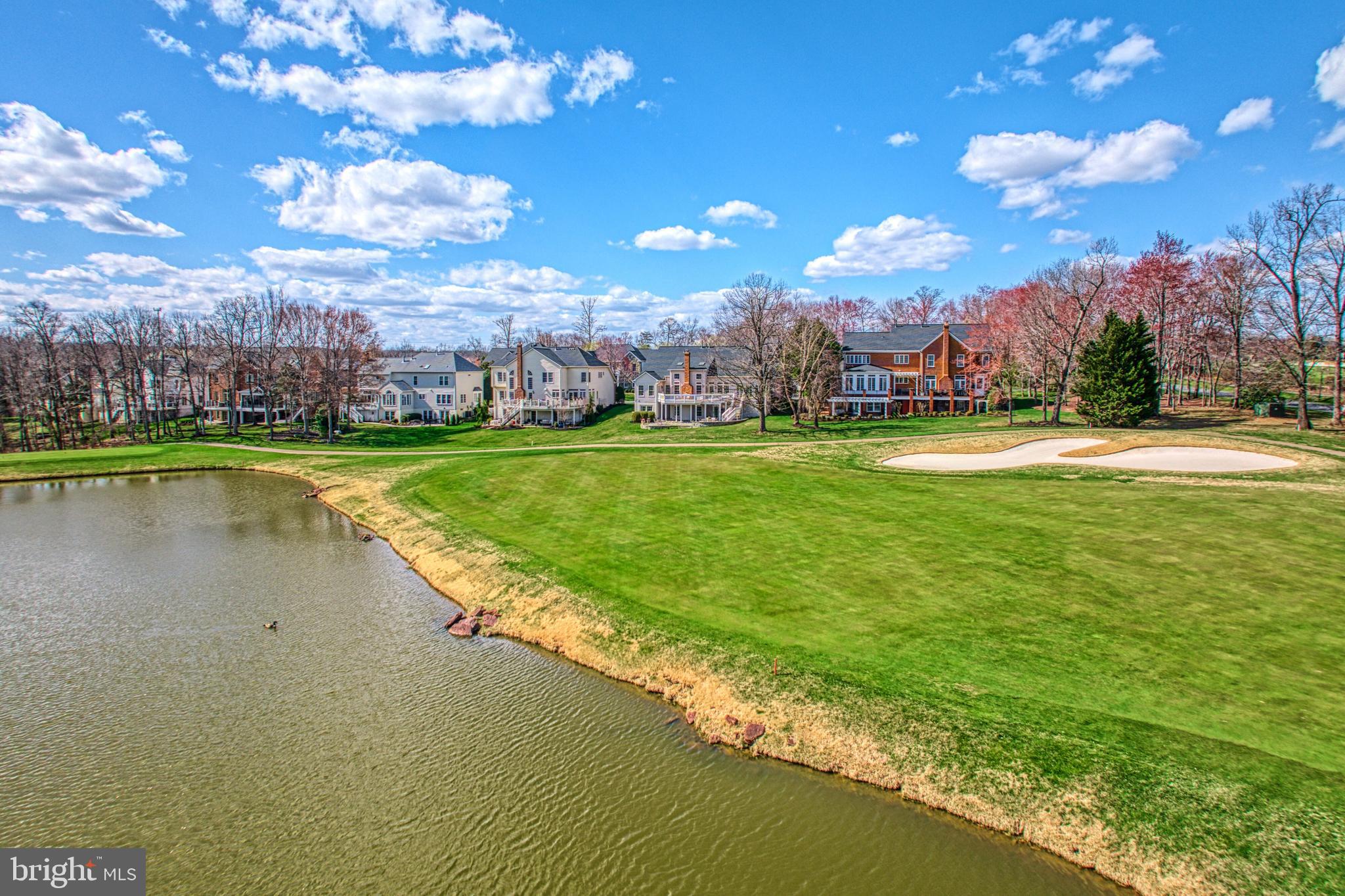 RIVER CREEK - Residential