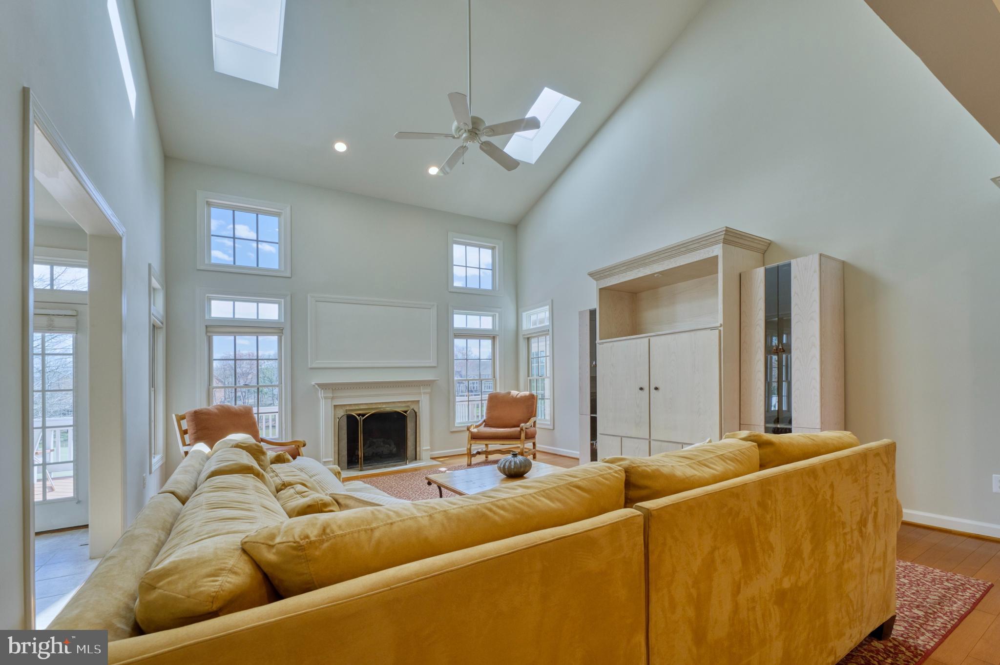 RIVER CREEK - Residential