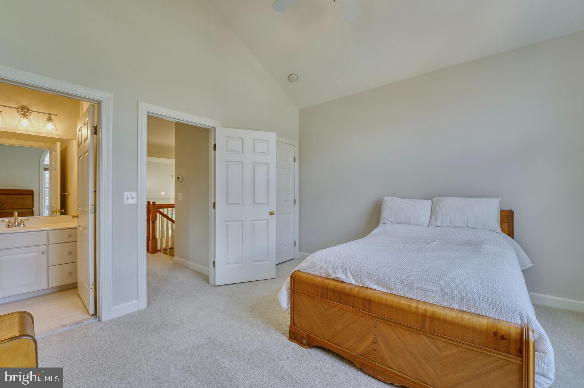 RIVER CREEK - Residential