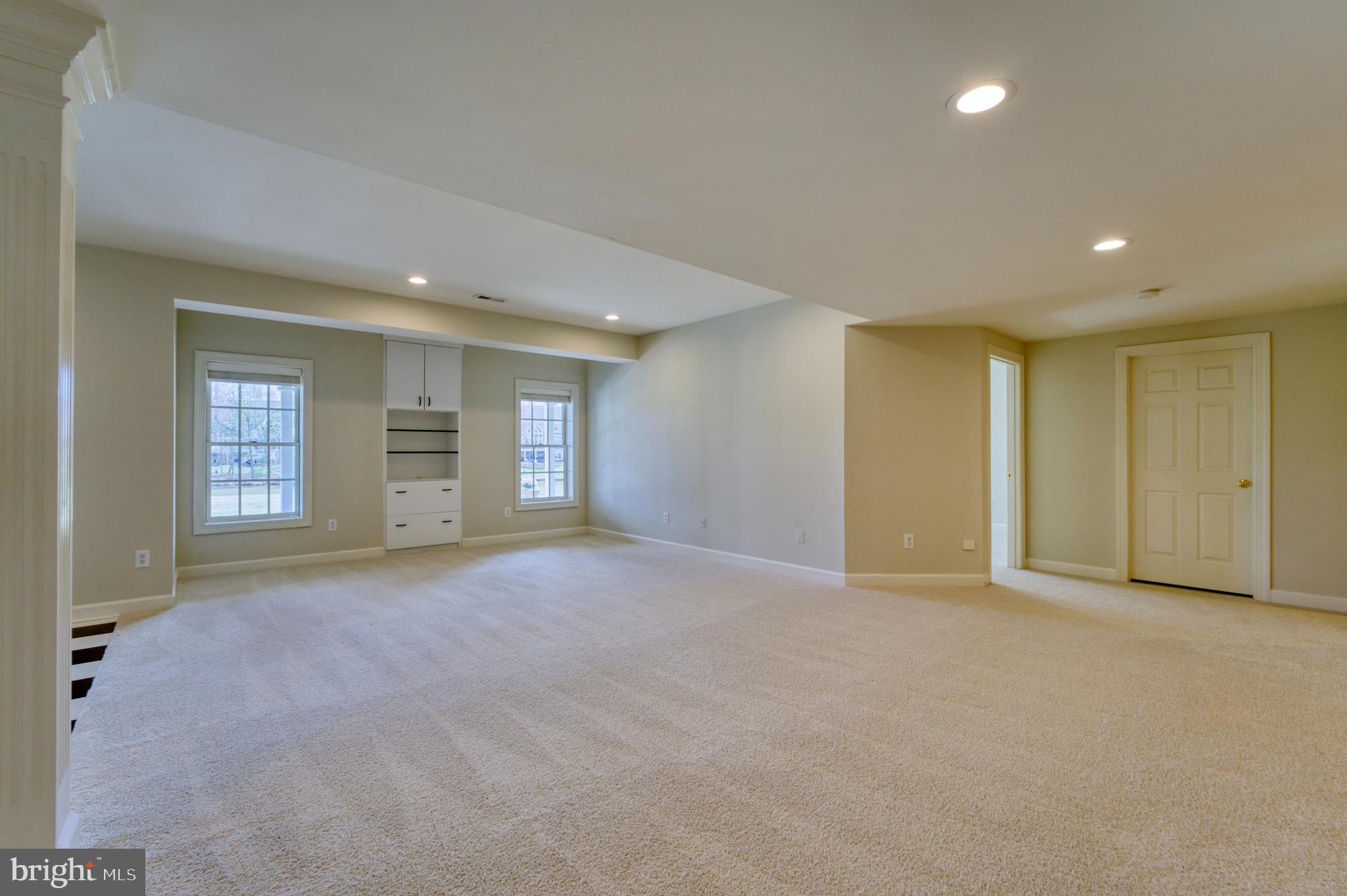 RIVER CREEK - Residential