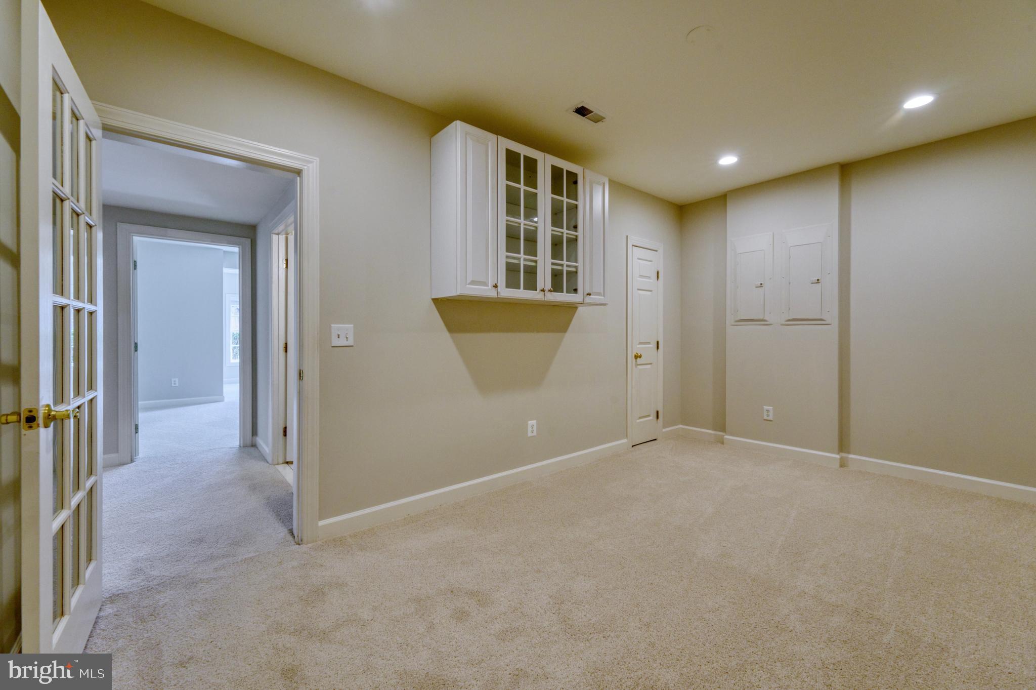 RIVER CREEK - Residential