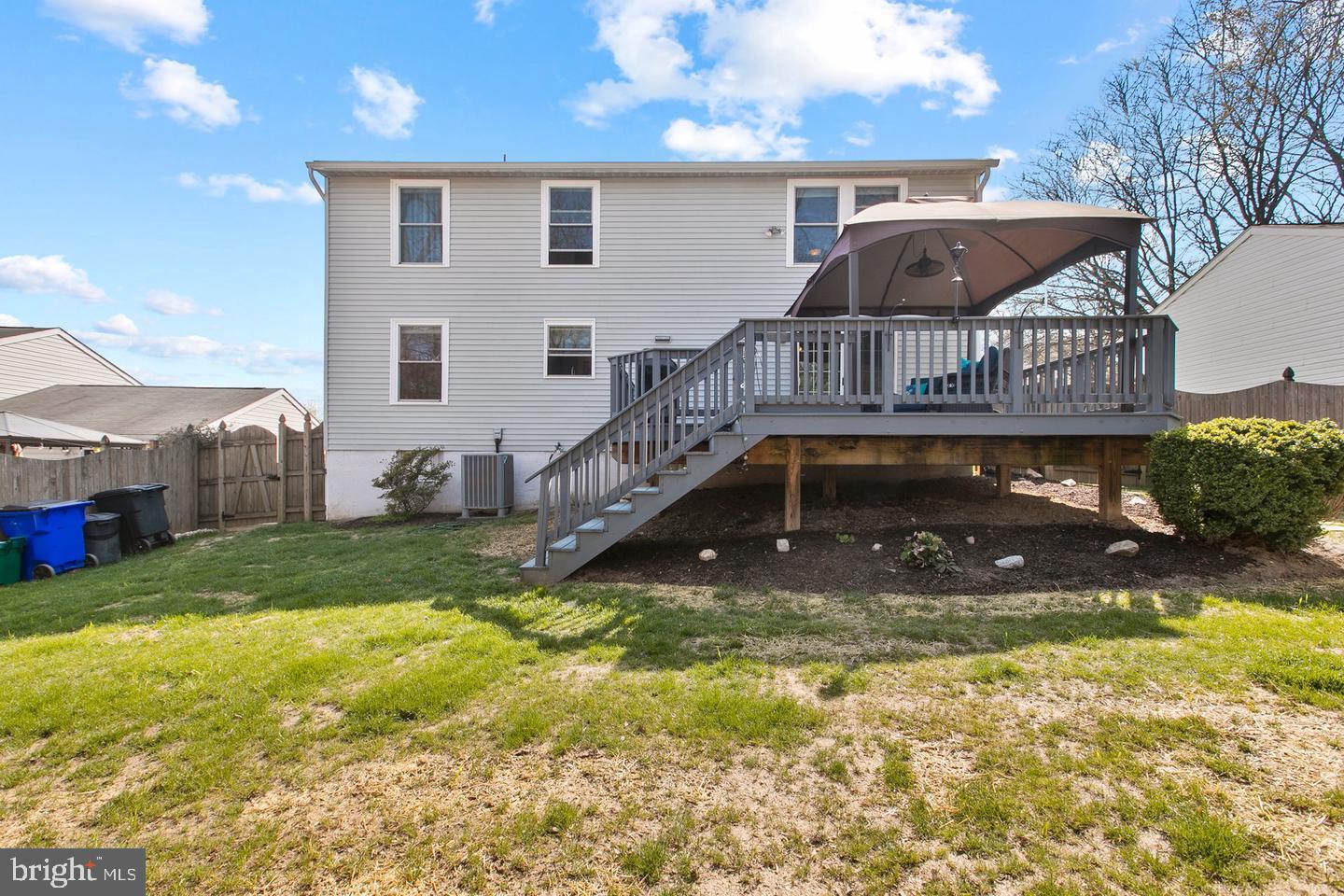 MAYFIELD MANOR - Residential Lease