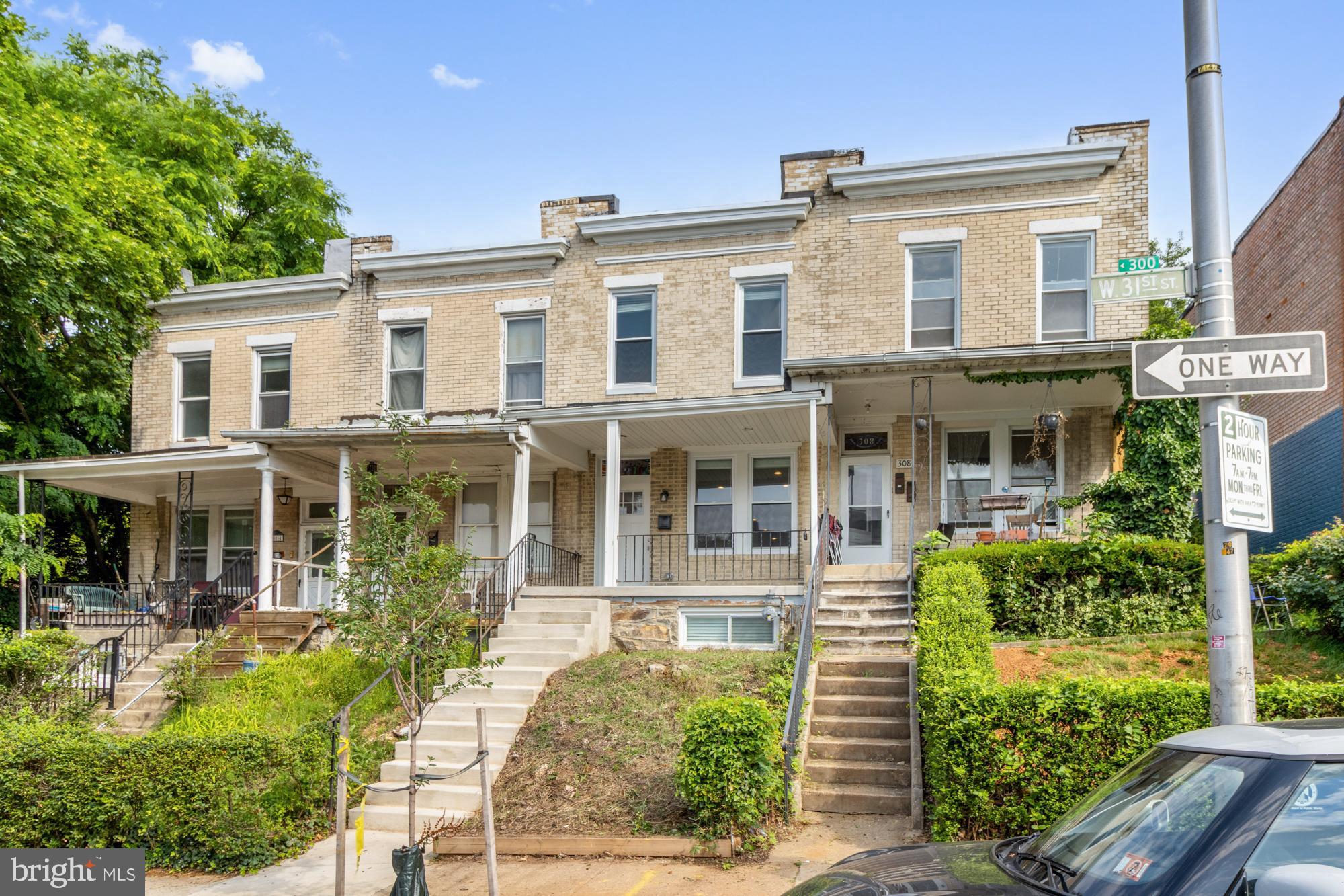 310 W 31ST STREET