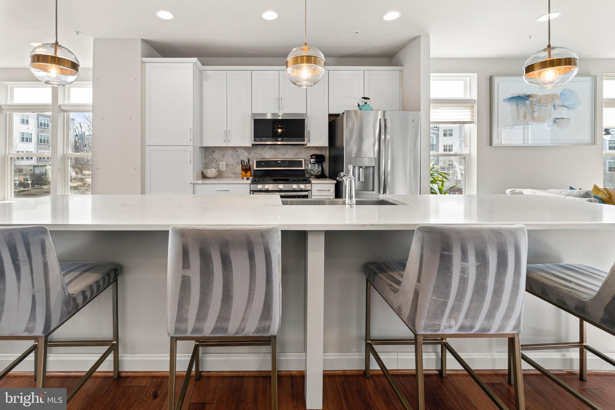 ADMIRALS SQUARE - Residential