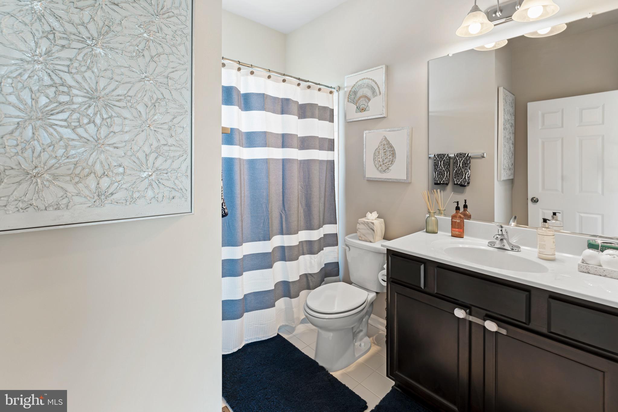 ADMIRALS SQUARE - Residential