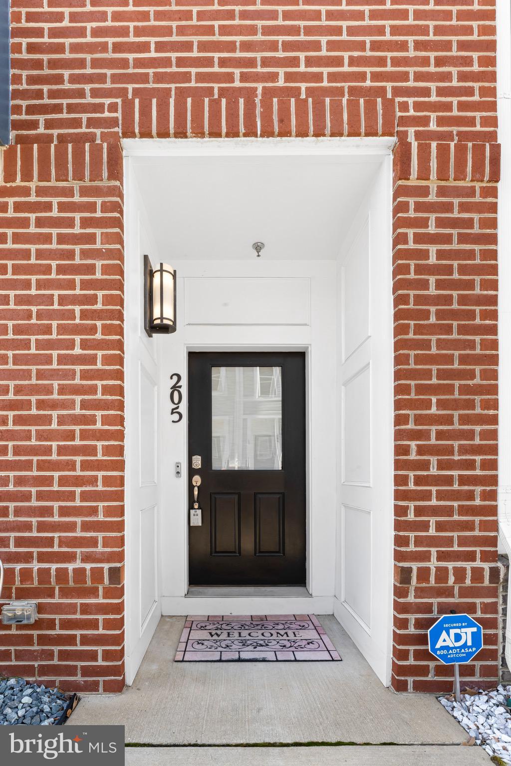 ADMIRALS SQUARE - Residential