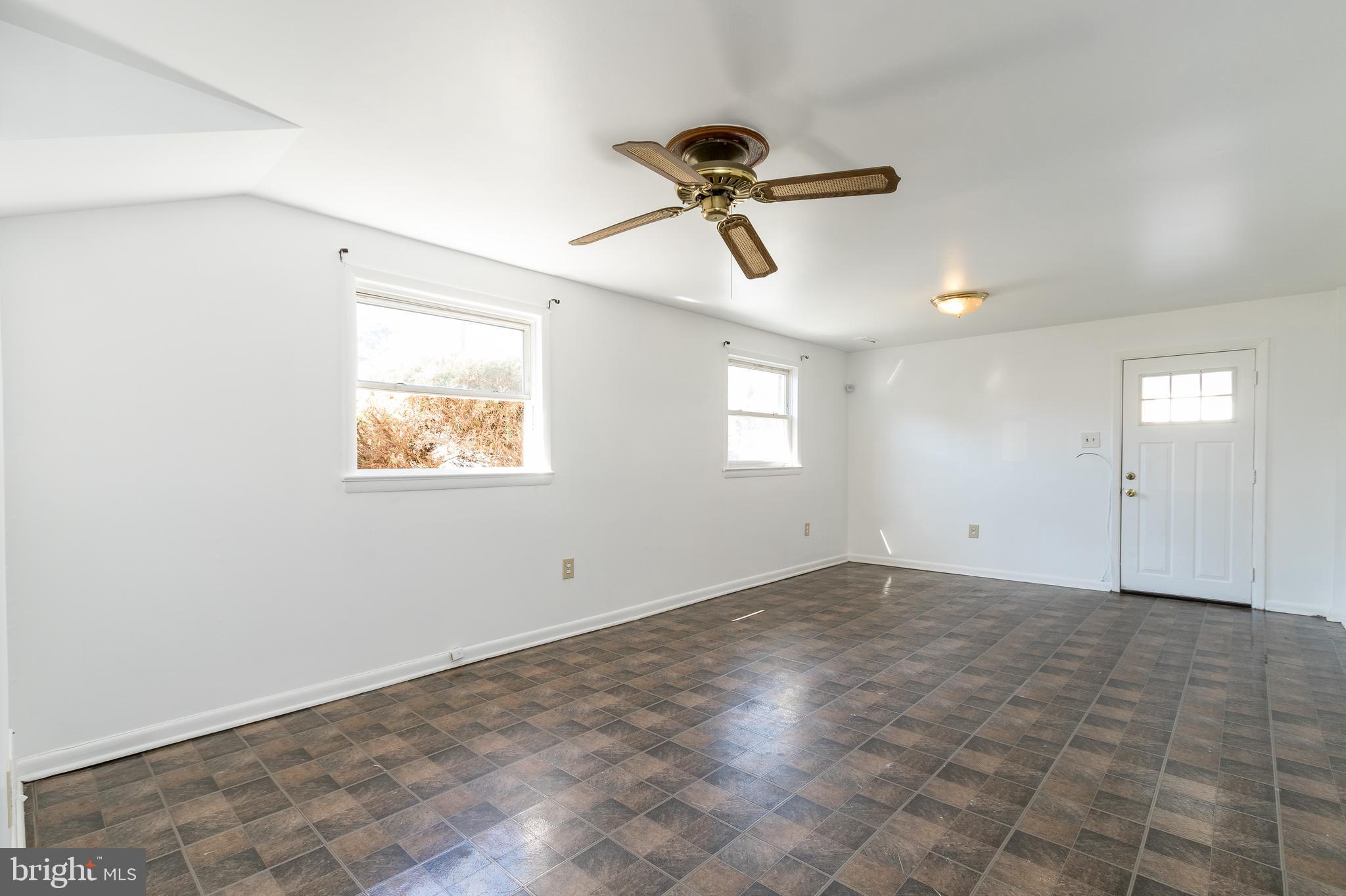 DISTRICT HEIGHTS - Residential Lease