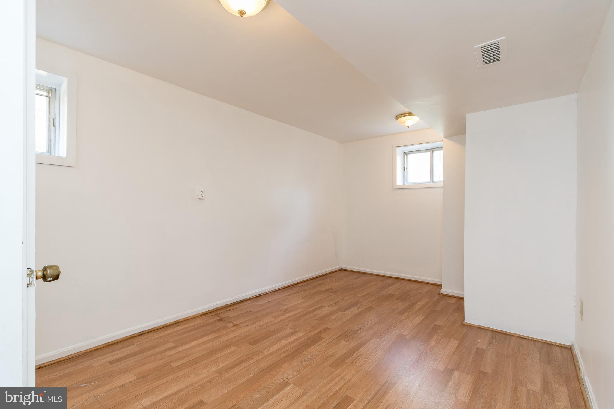 DISTRICT HEIGHTS - Residential Lease