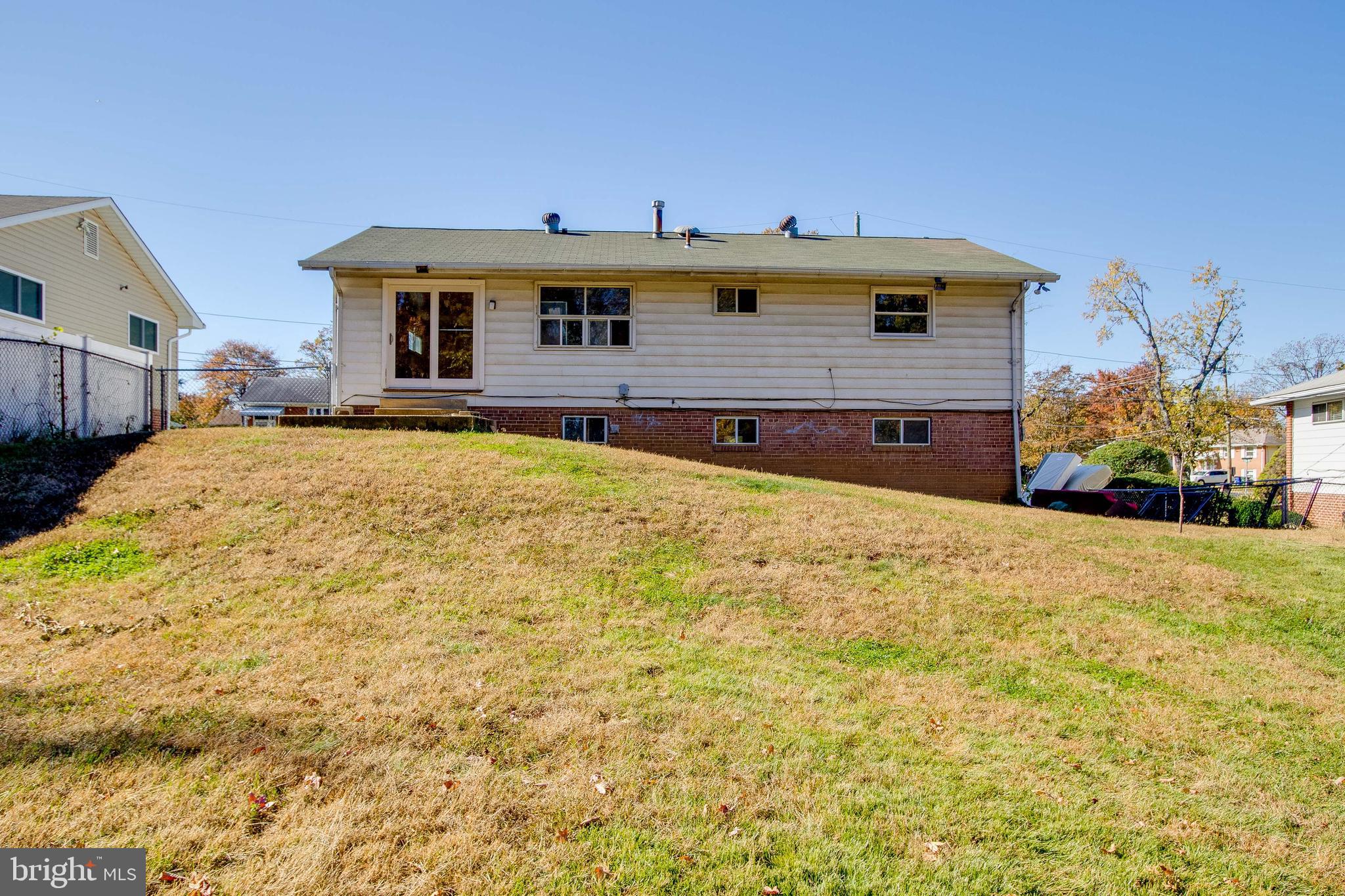 DISTRICT HEIGHTS - Residential Lease