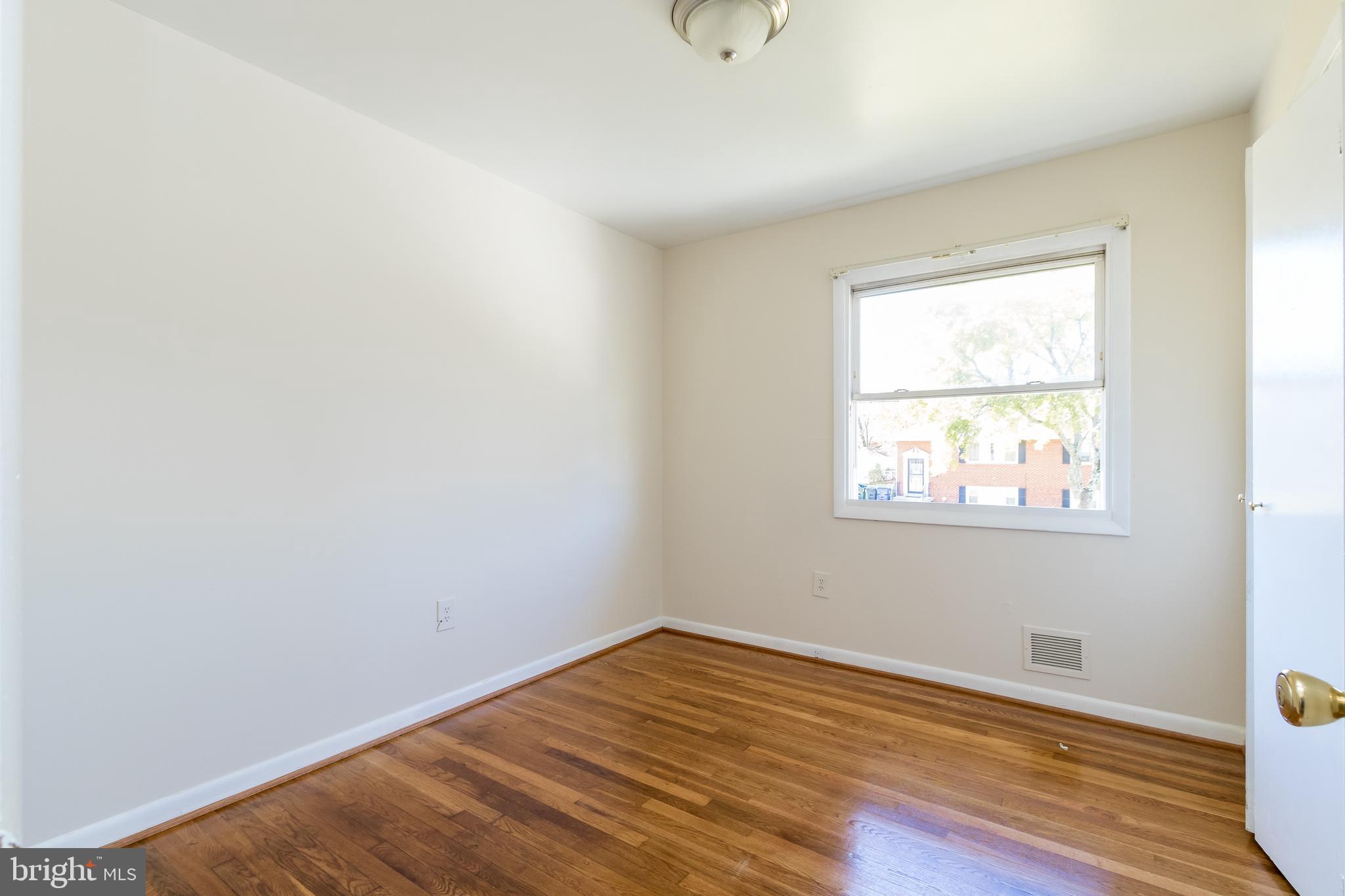 DISTRICT HEIGHTS - Residential Lease