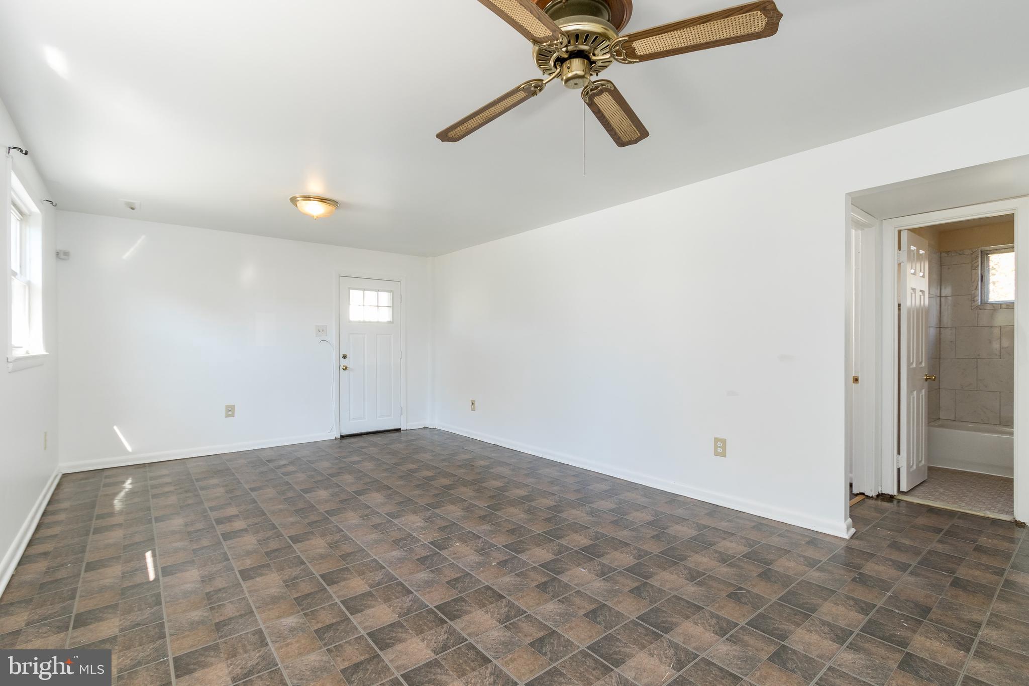 DISTRICT HEIGHTS - Residential Lease