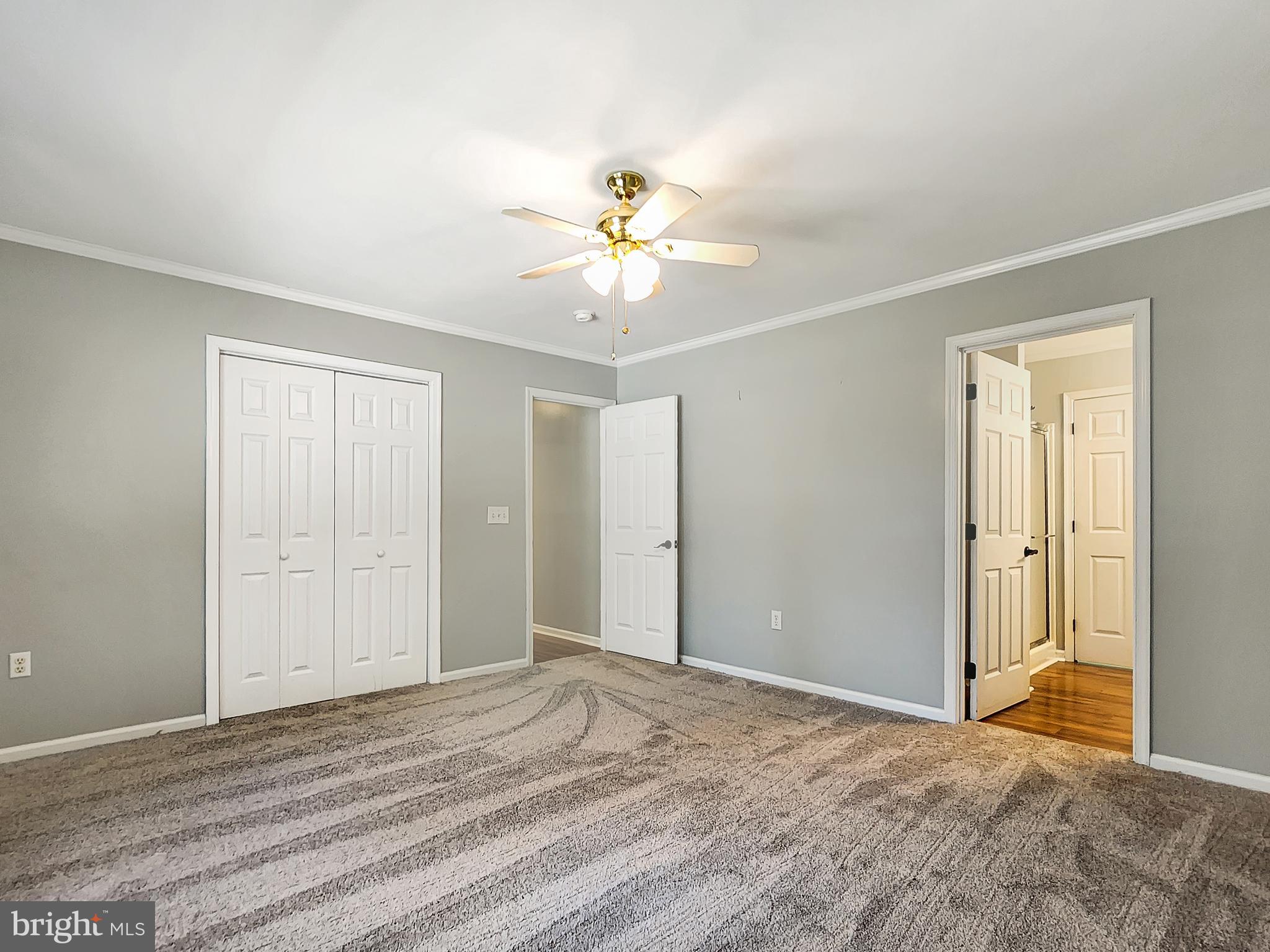 CAPTAIN'S COVE - Residential