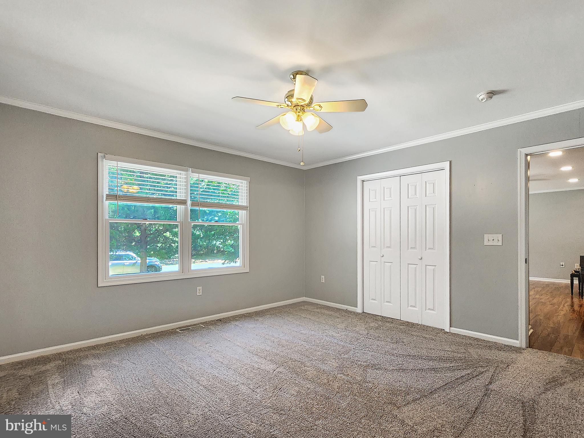 CAPTAIN'S COVE - Residential