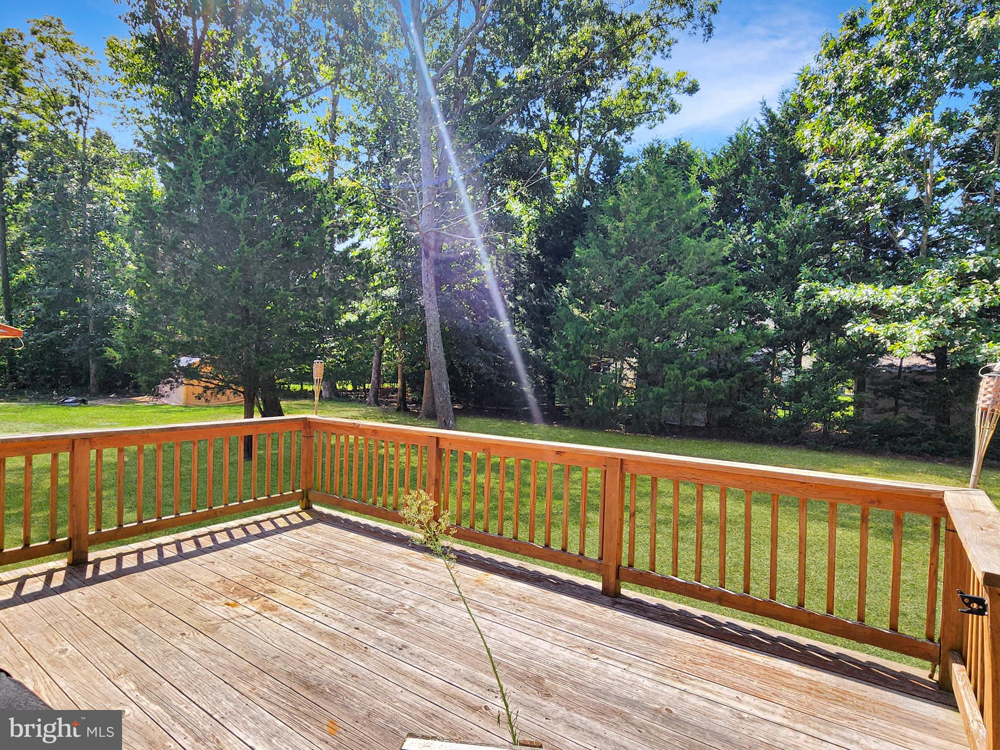 CAPTAIN'S COVE - Residential