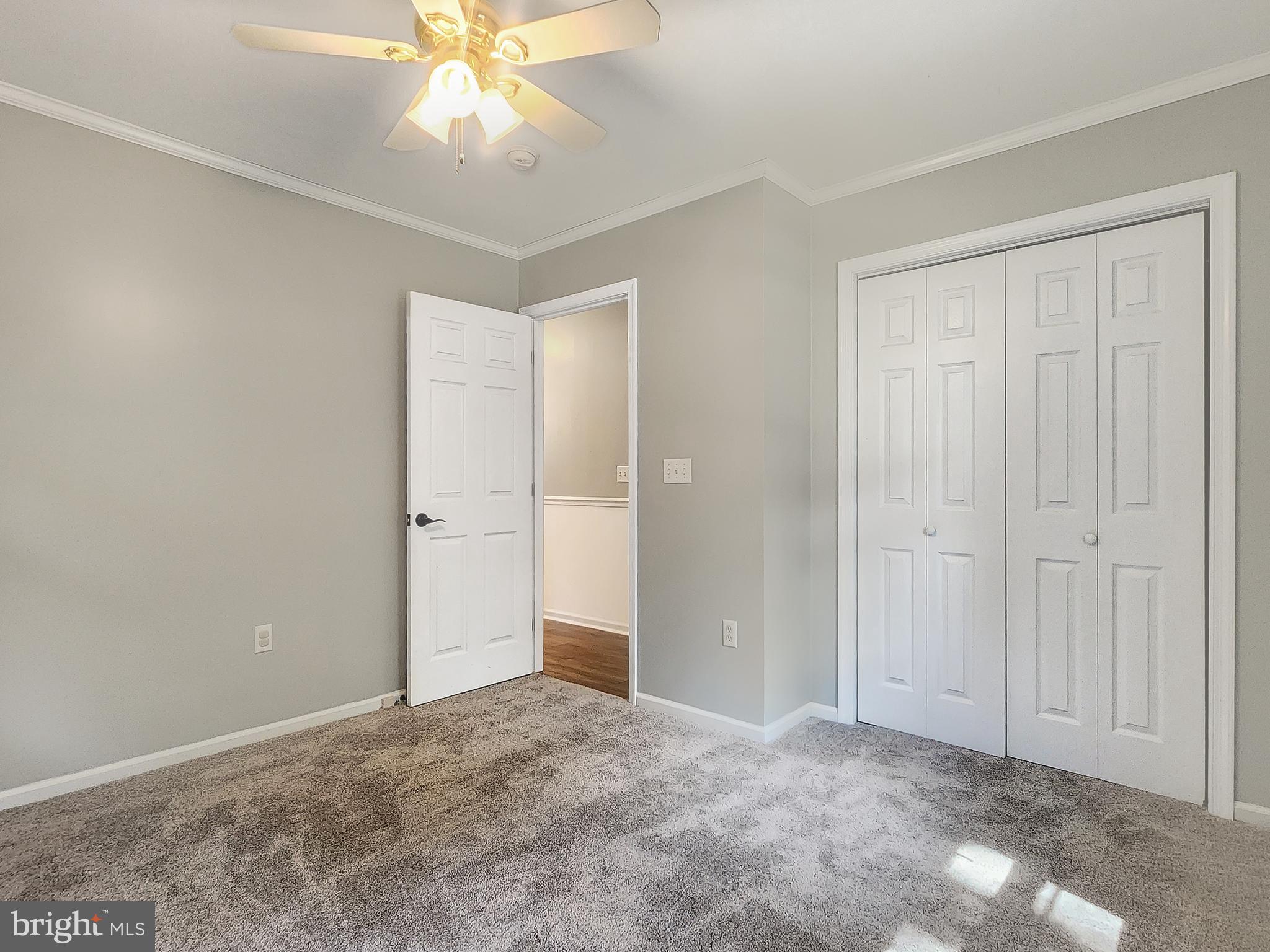 CAPTAIN'S COVE - Residential