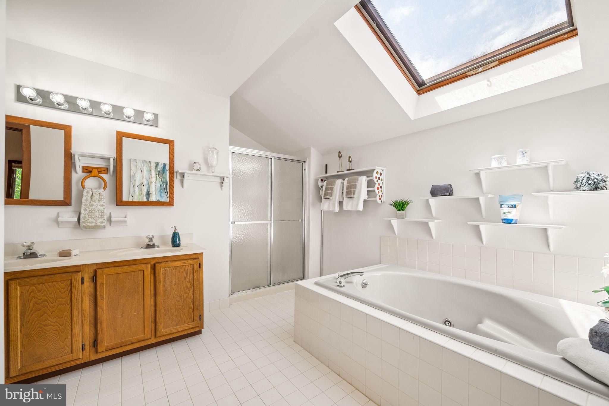 GROVE HILL FARMS - Residential