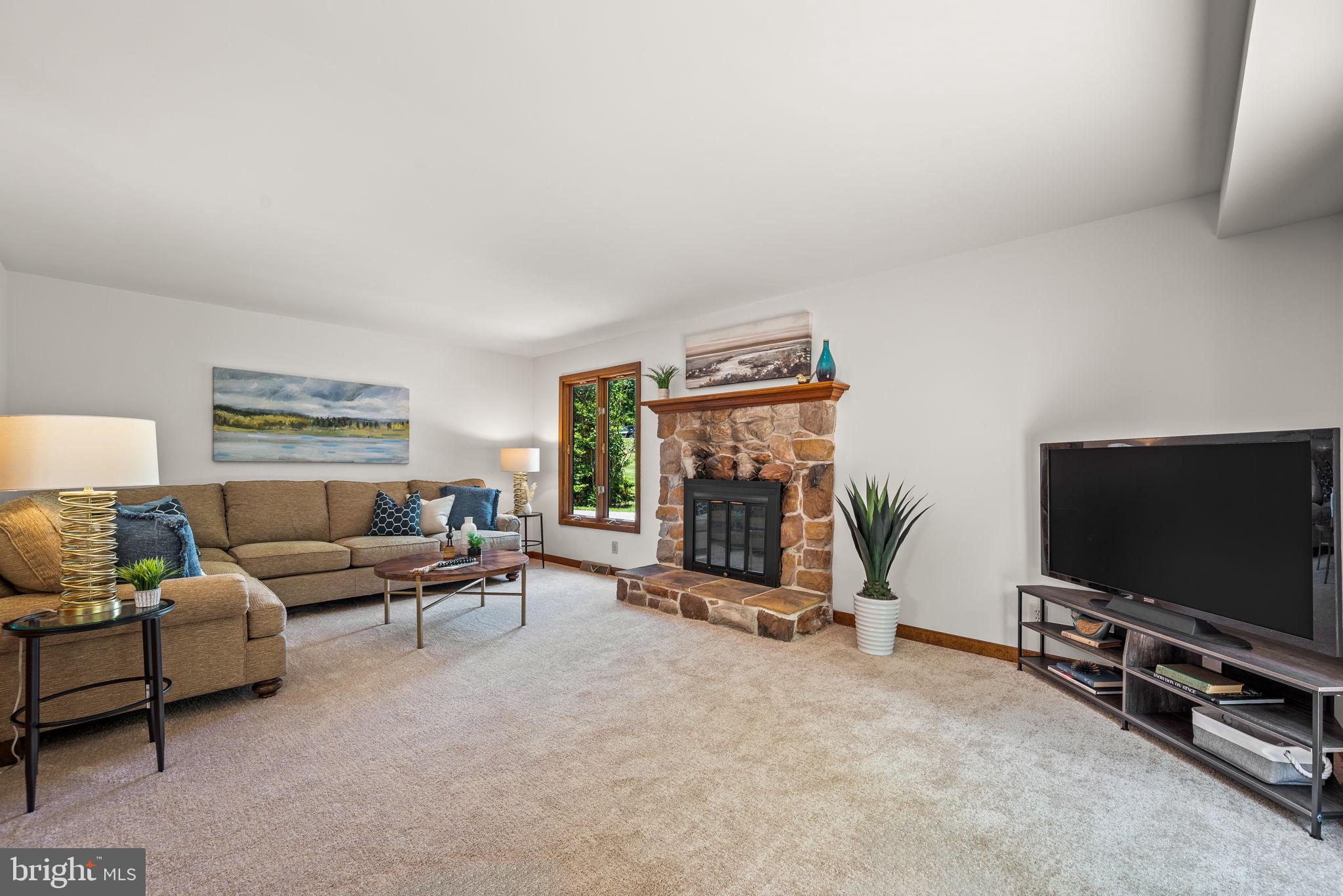 GROVE HILL FARMS - Residential