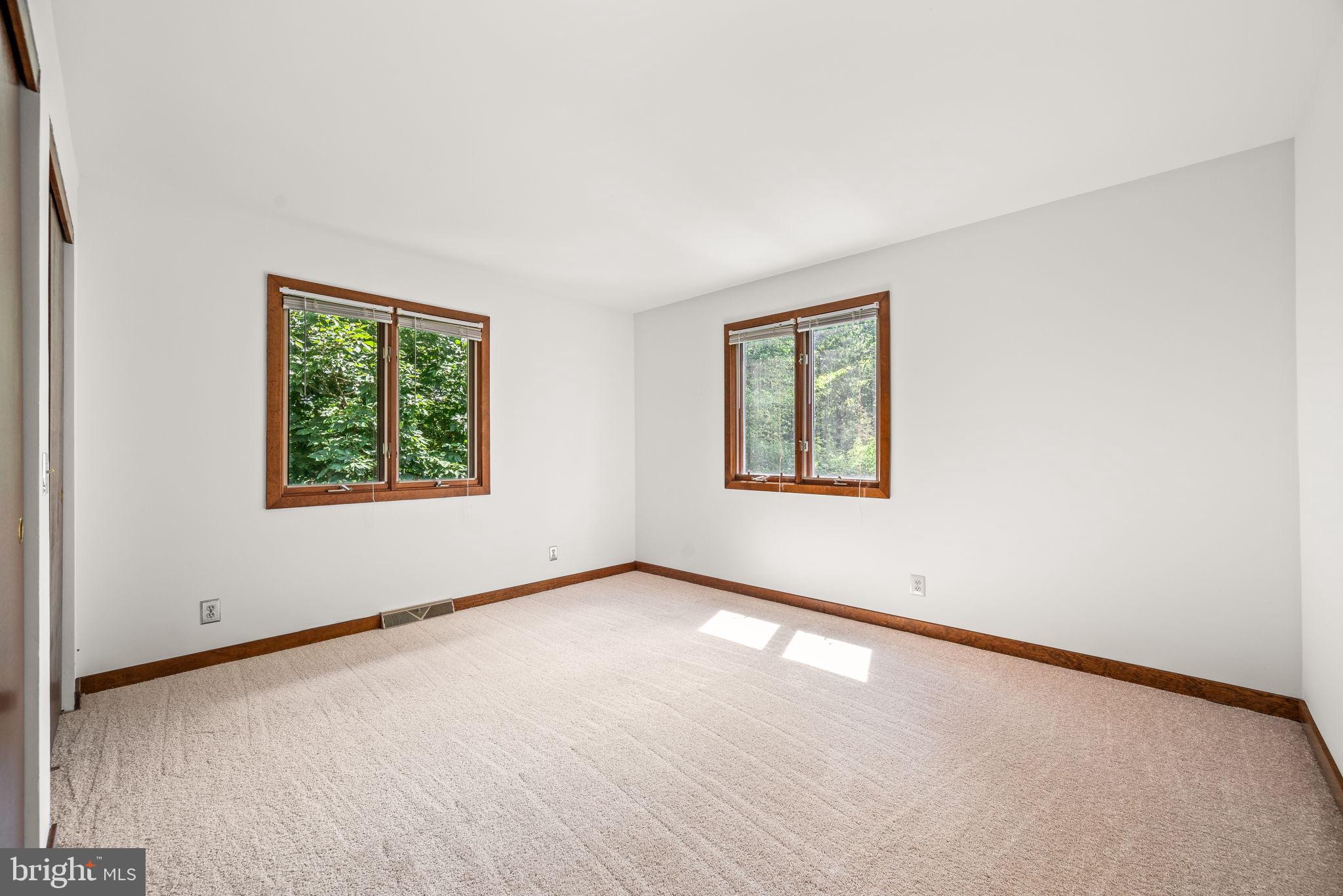 GROVE HILL FARMS - Residential