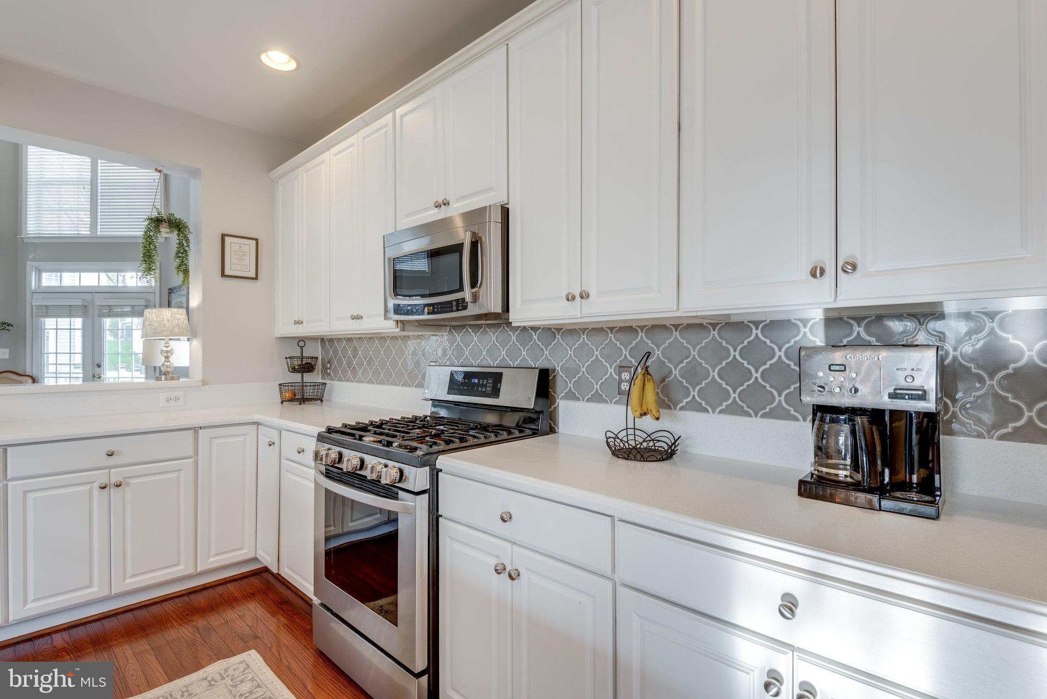 SIGNATURE AT BROADLANDS - Residential