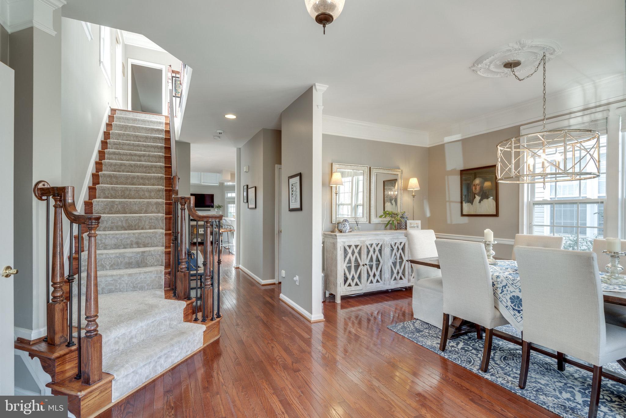 SIGNATURE AT BROADLANDS - Residential