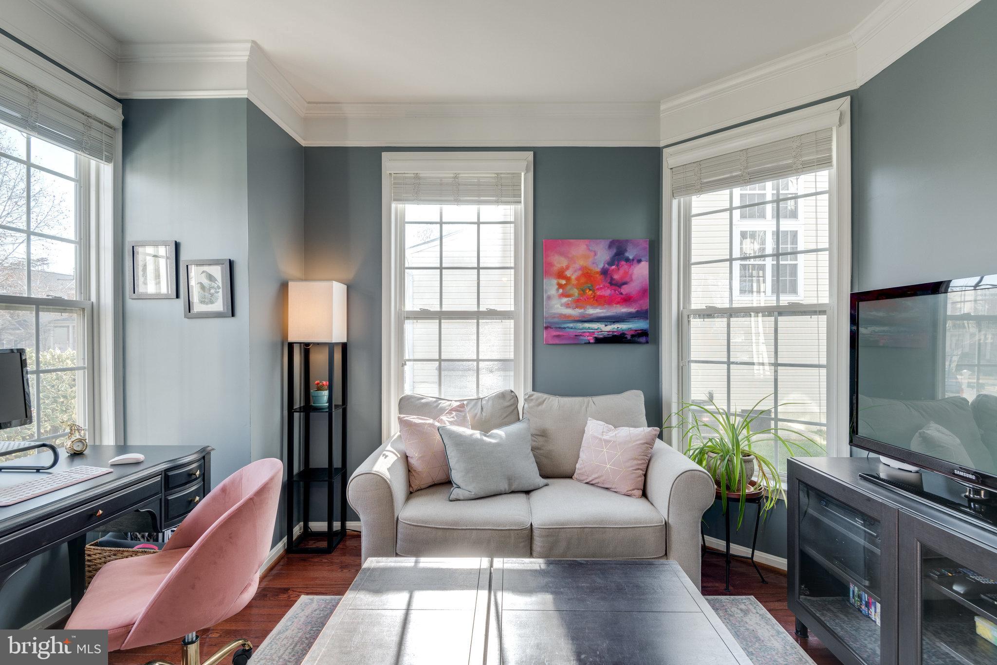 SIGNATURE AT BROADLANDS - Residential