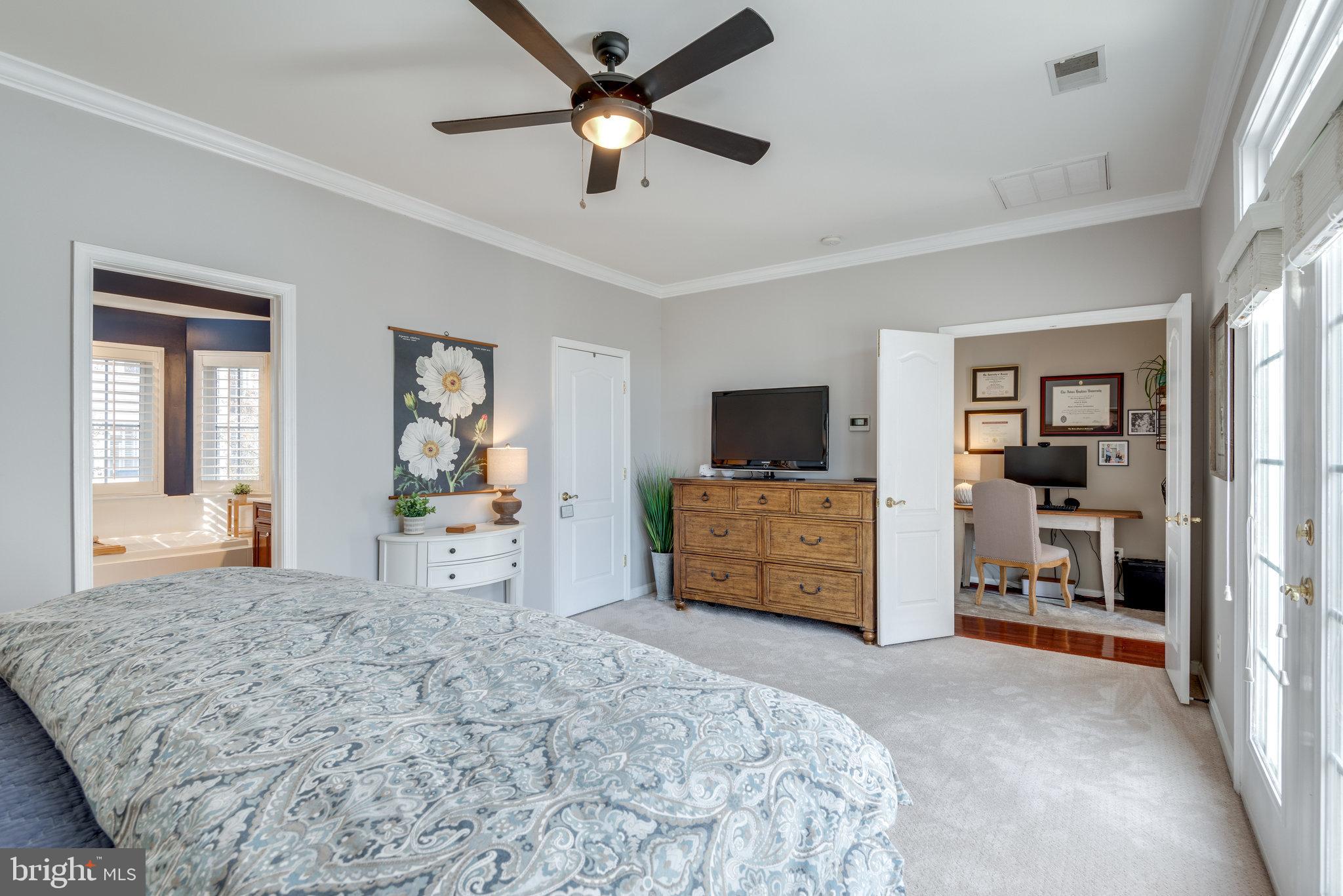 SIGNATURE AT BROADLANDS - Residential