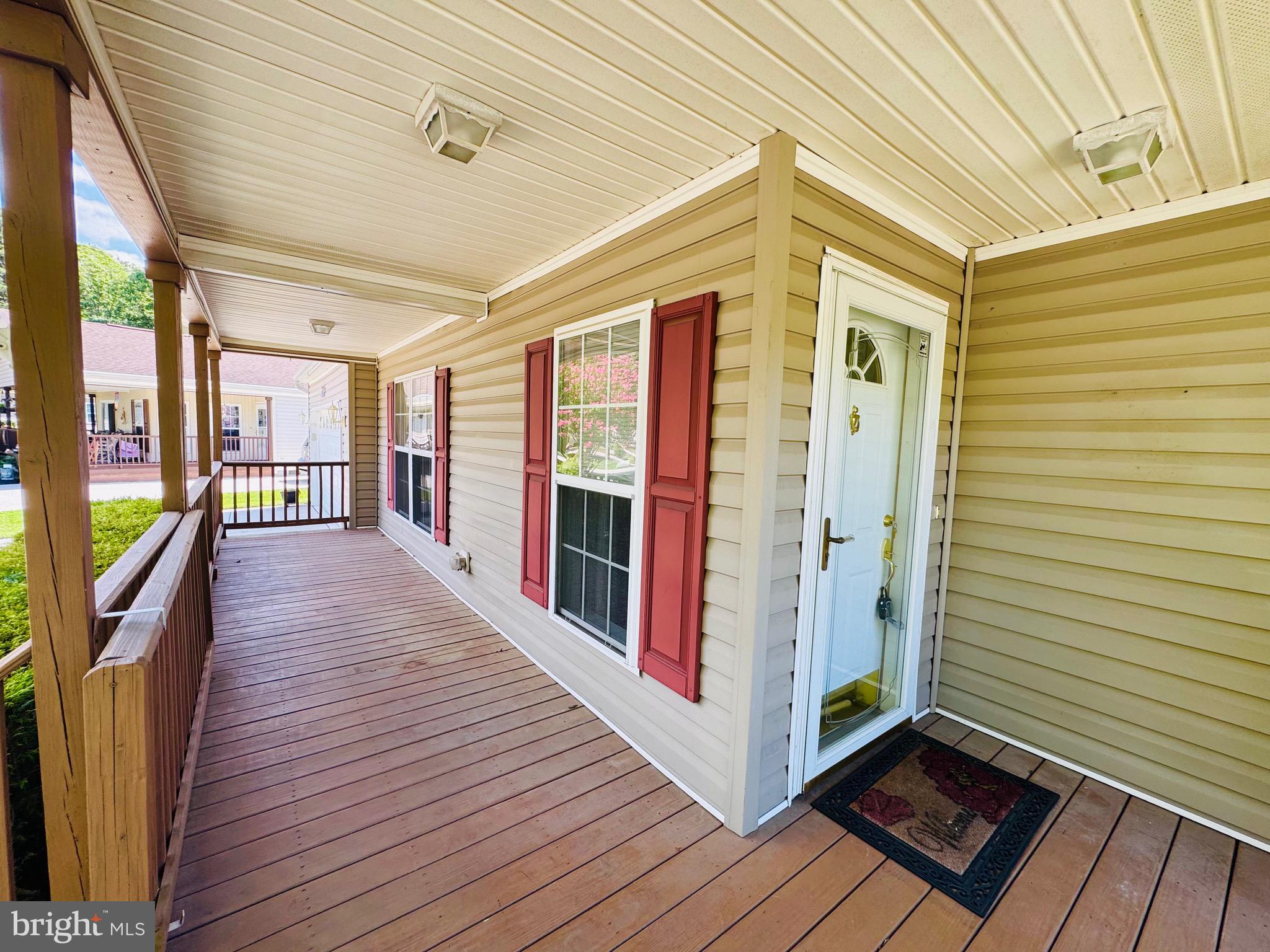 10 KNOLLWOOD DRIVE